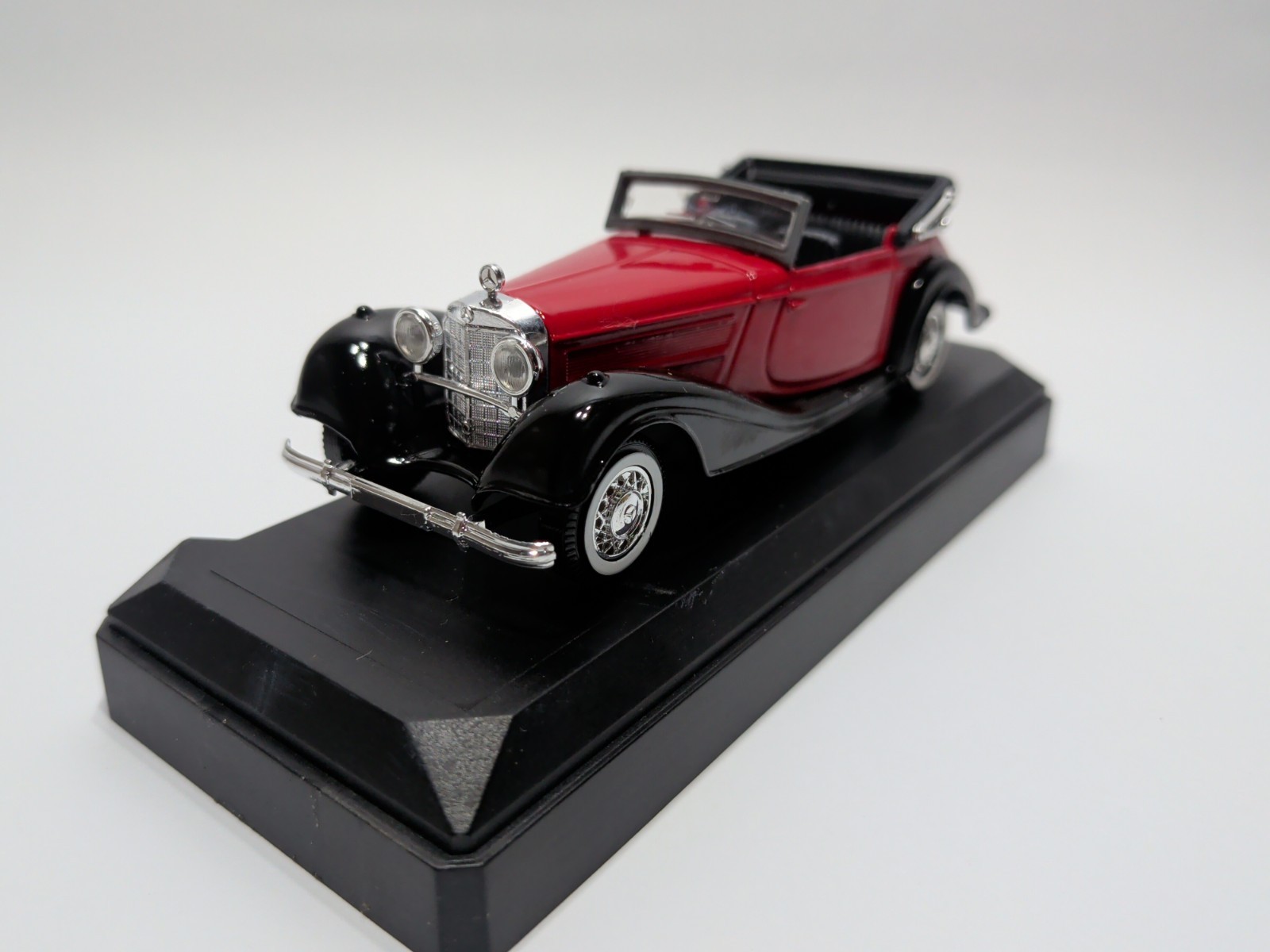 ✨VINTAGE✨ Solido Mercedes 540 K Red 1939 Cabriolet Convertible Red 4086 1/43