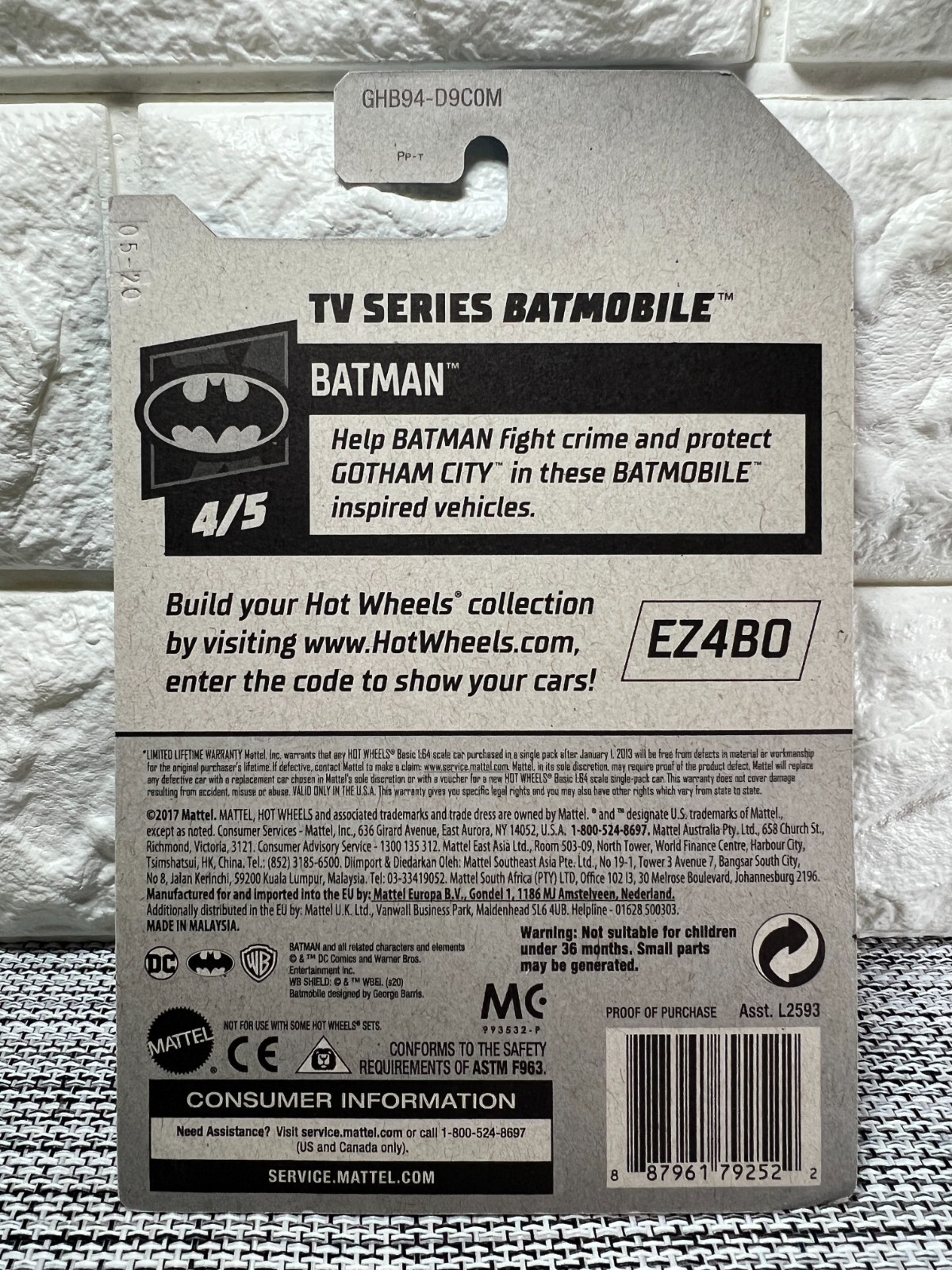 Hot Wheels DC Batman 4/5 TV Series Batmobile 197/250 Black