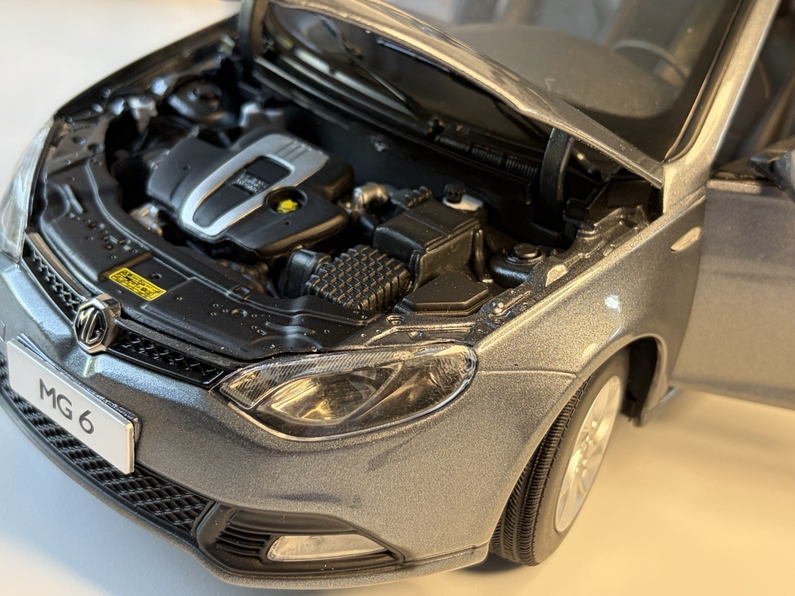 Rare Saic Motors 1:18 Dealer Edition MG 6 In Gunmetal Grey Boxed