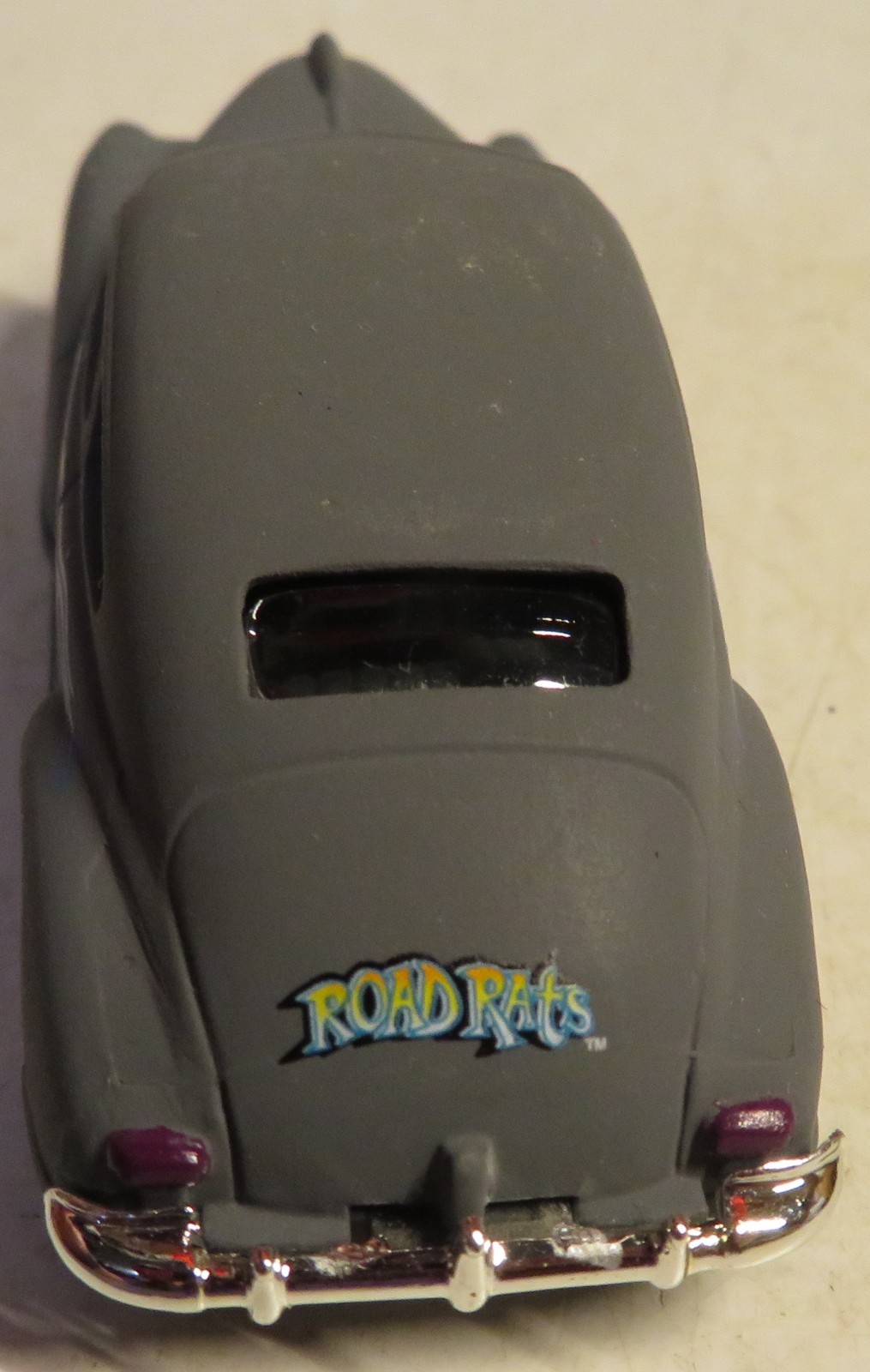Jada Road Rats Matte Gray ’47 Chevy Aerosedan Fleetline 1:64 Die Cast Chevrolet