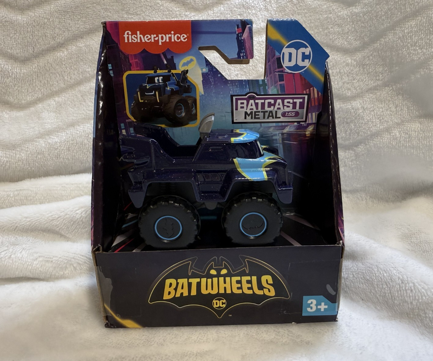 Fisher-Price Batwheels Batcast Metal Buff Bat-Truck 1:55 Diecast DC