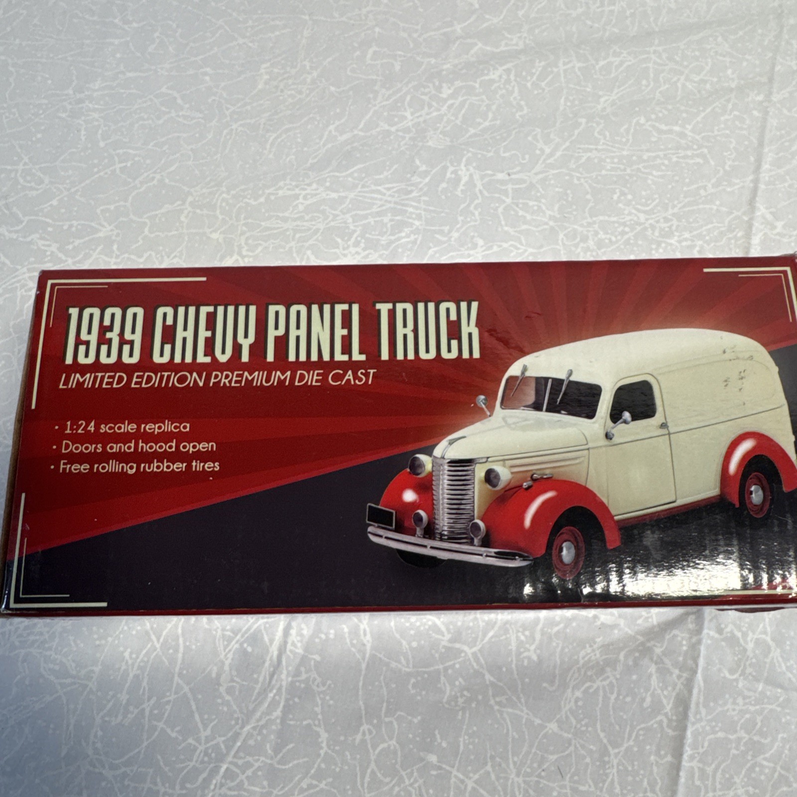 Crown Premiums 1939 Chevy Panel Truck 1/24 Scale Diecast NIB Rare