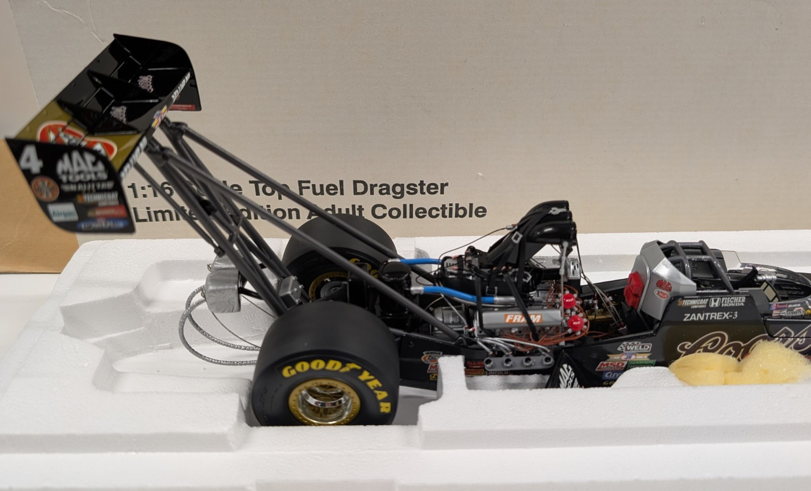 Scott Kalitta 2005 Coors Bandit / Jesse James 1/16 Scale Top Fuel Dragster NHRA