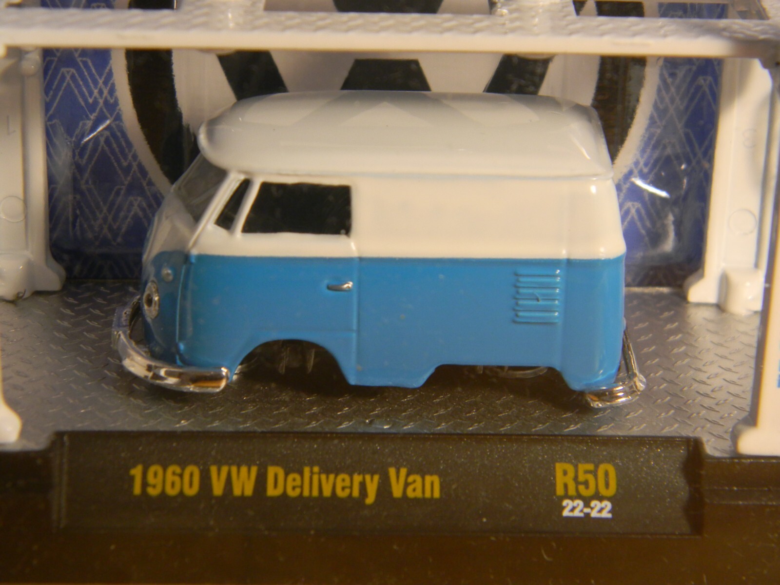 2022 M2 Machines Model Kit , R50 “1960 VW Delivery Van {Kombi)” 22-22, Unopened