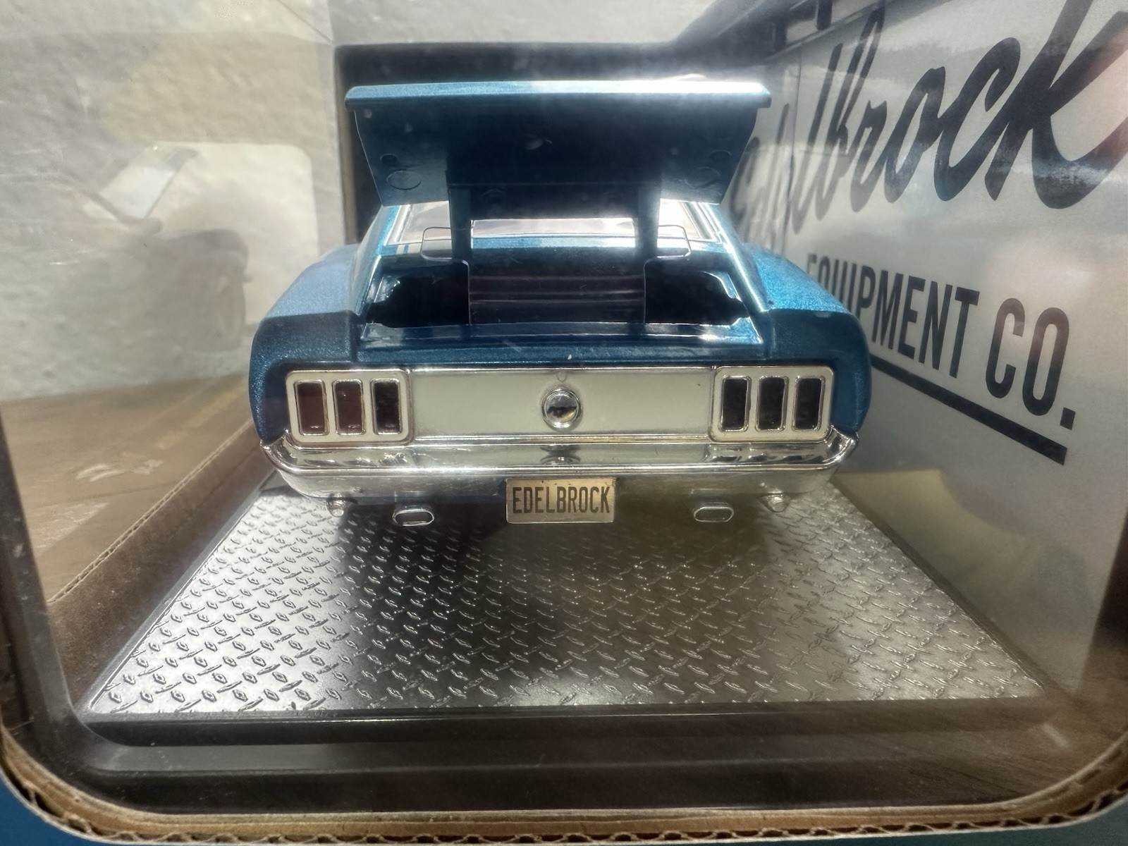 M2 Machines 1:24 1970 Ford Mustang Sportsroof Edelbrock Blue Diecast Unopened
