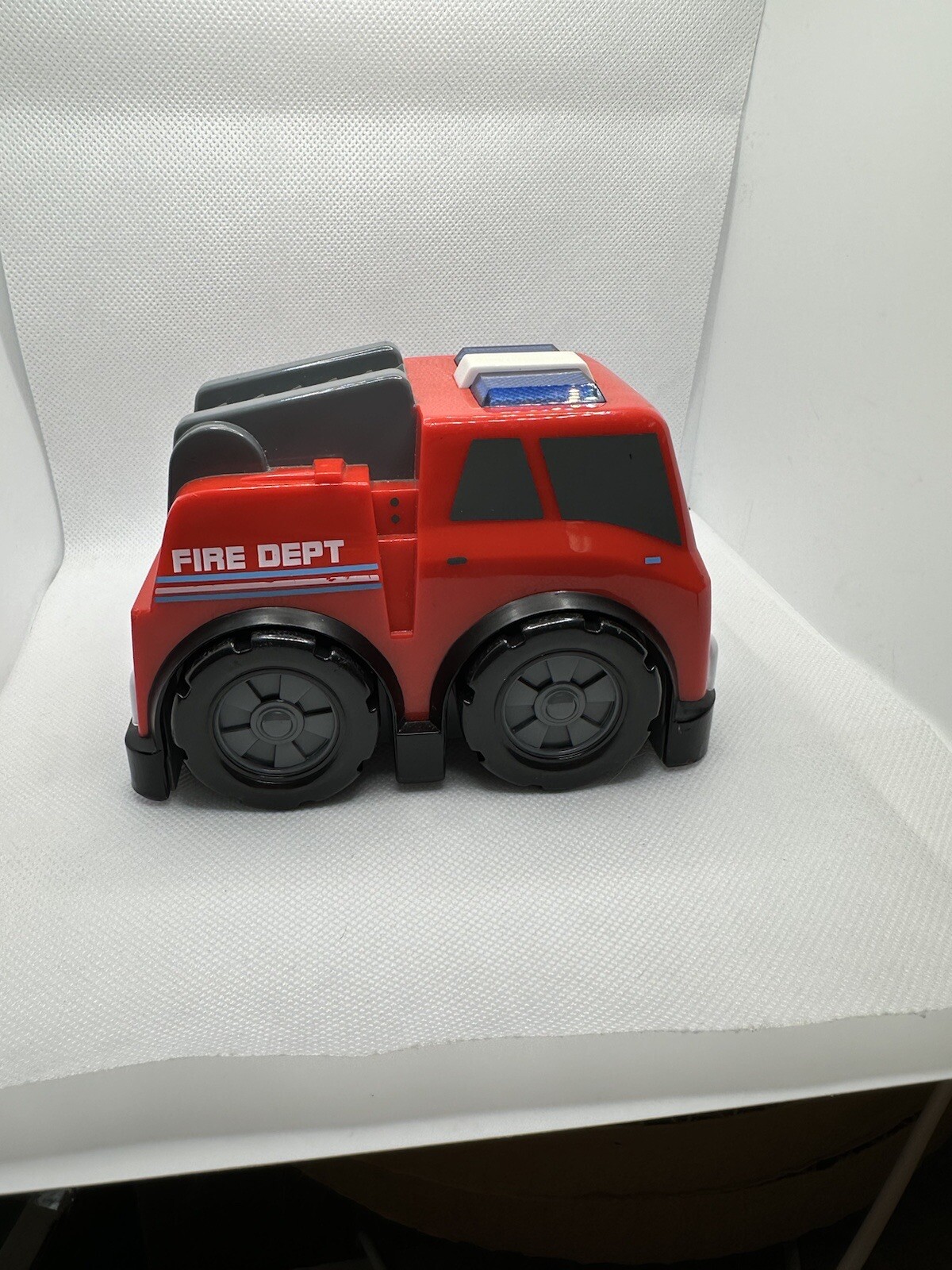 Manley Red Plastic Fire Dept Fire Truck 2009 Lights And Sound Works