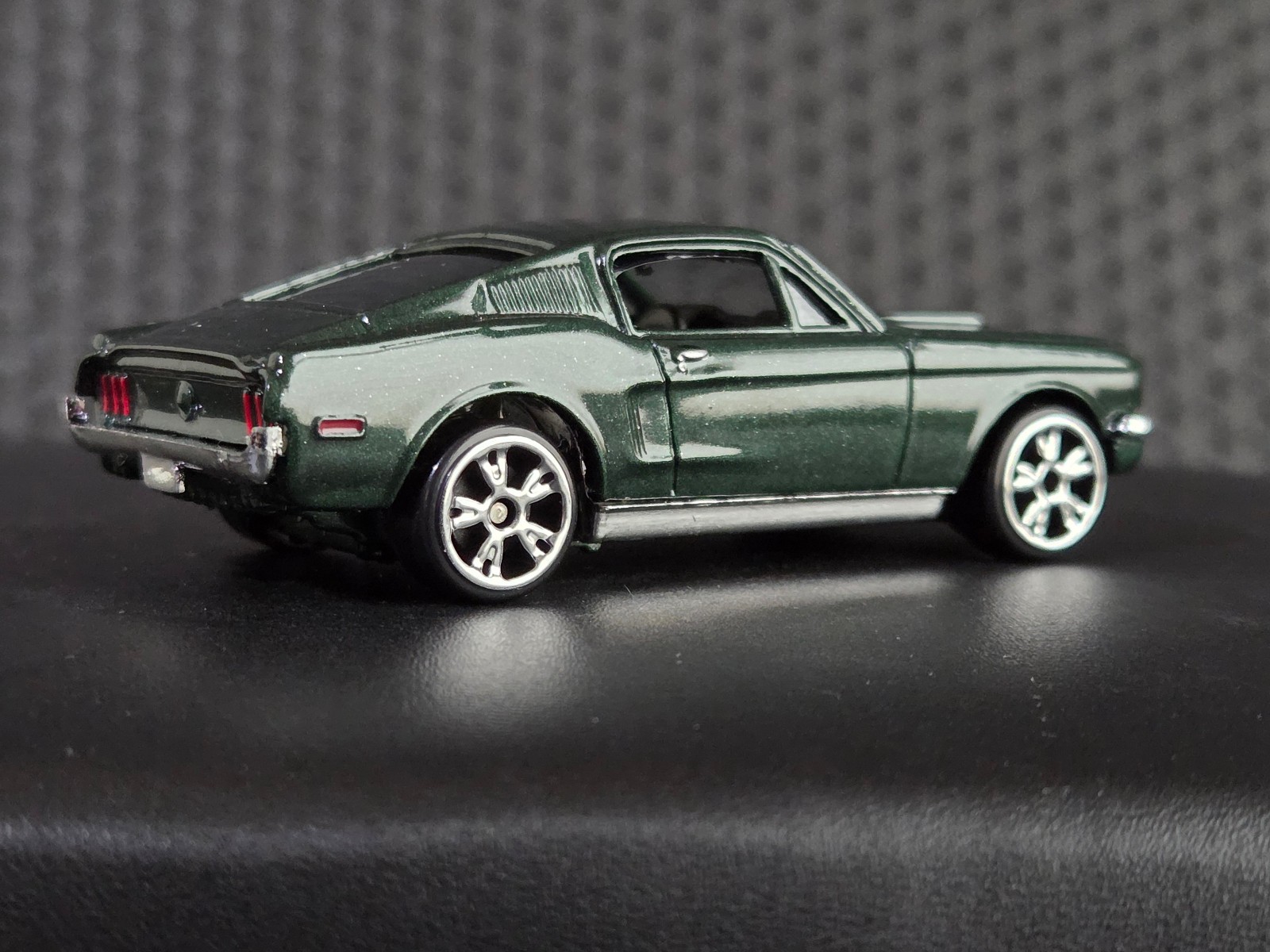 MATCHBOX SUPERFAST #52 – 1968 FORD MUSTANG COBRA JET FASTBACK / BULLITT