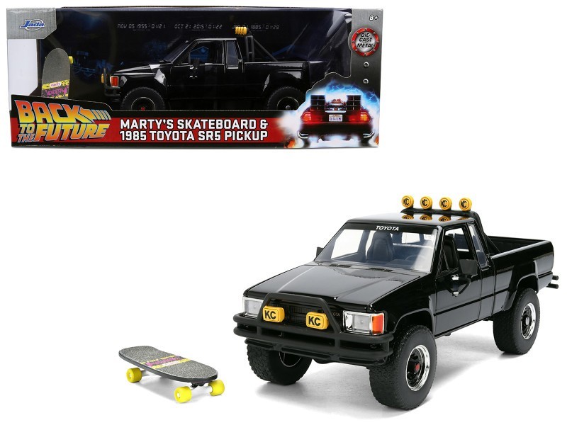 JADA BACK TO THE FUTURE 1985 TOYOTA SR5 PICK UP MARTY’S SKATEBOARD 1/24 BK 36479