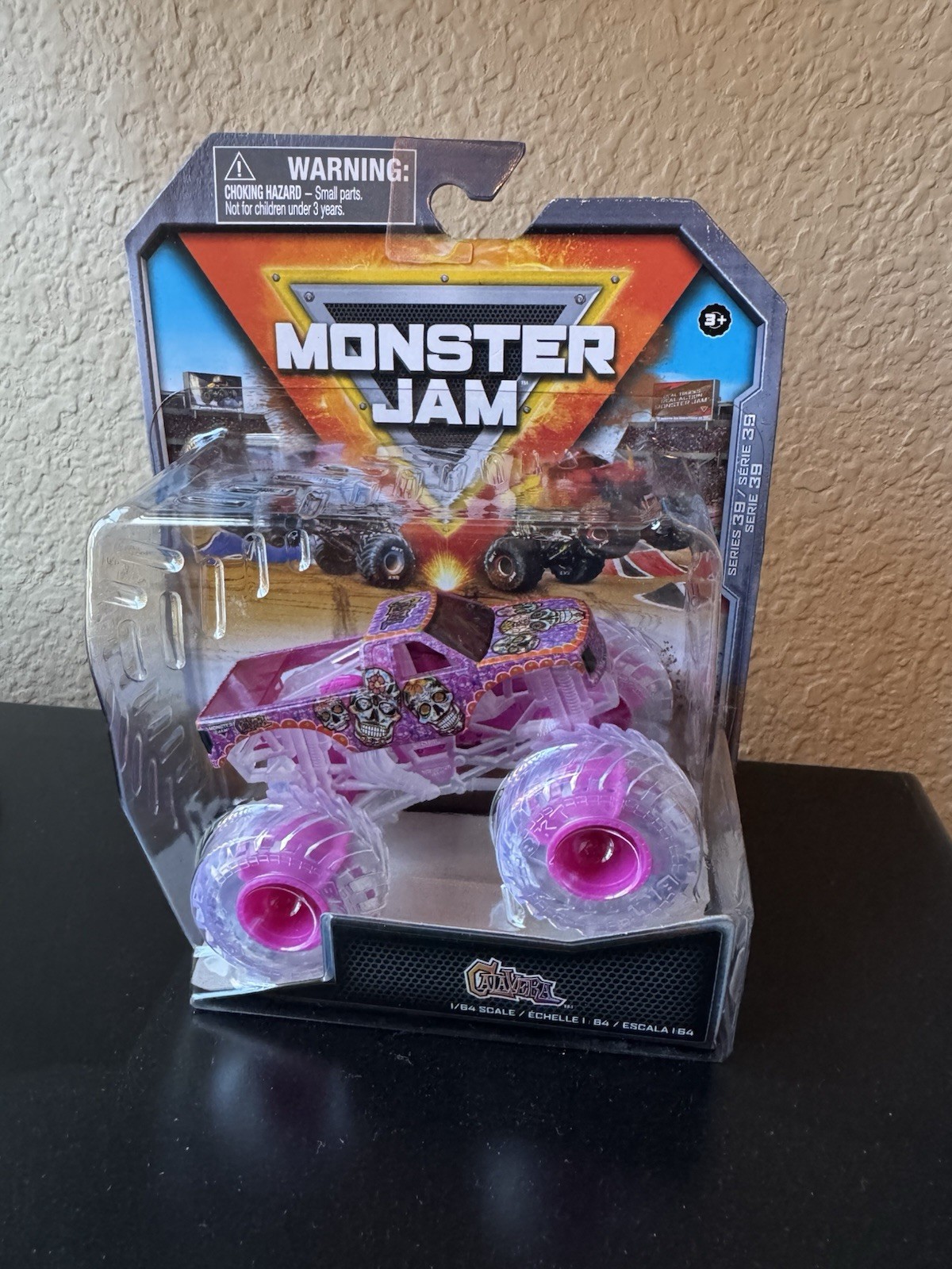Monster Jam CALAVERA GHOST CREW SERIES 39 PINK 1:64 2024 NEW