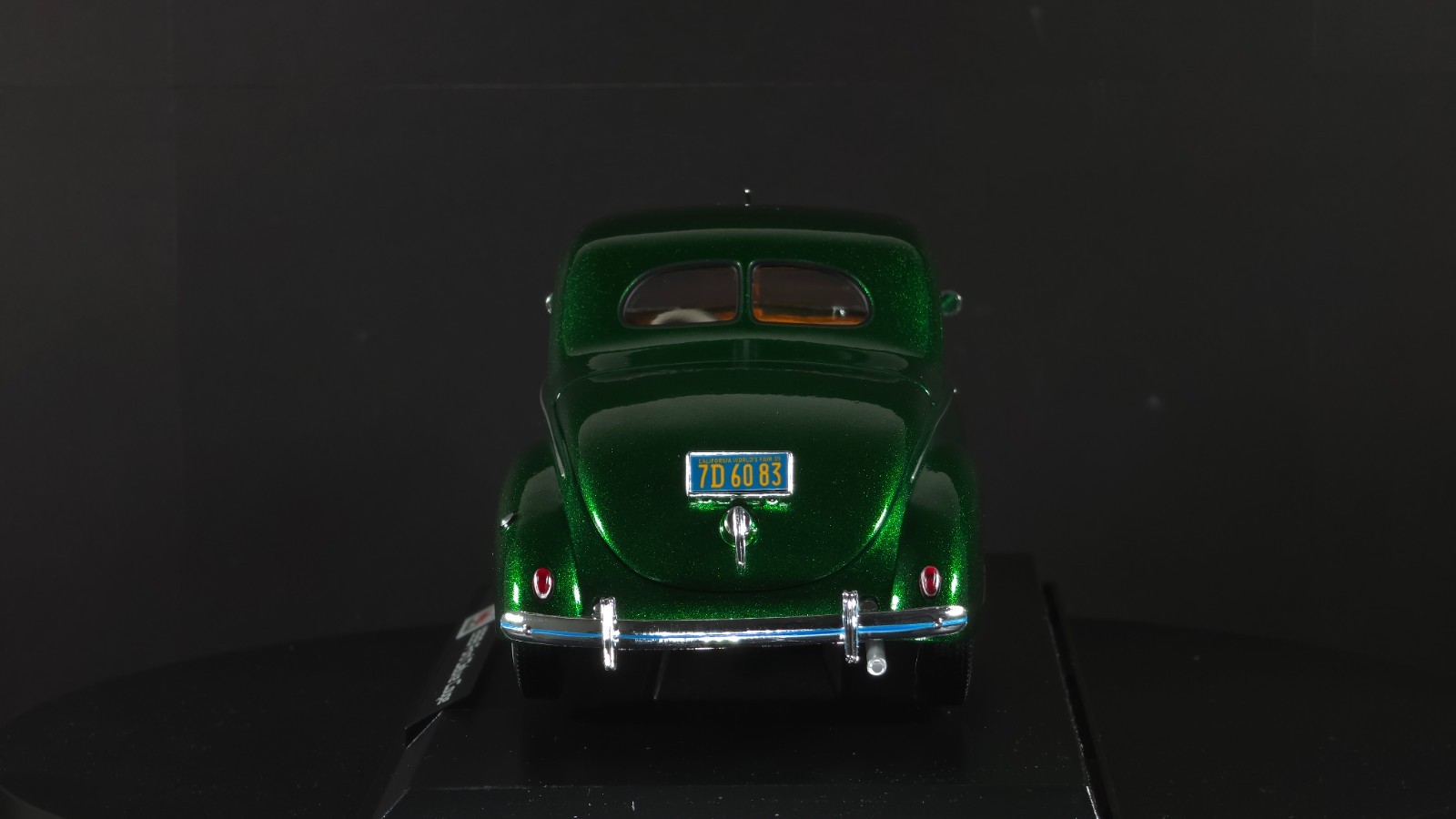 1939 Ford Deluxe Coupe 1:18 Maisto Exclusive Style Special Edition – Green