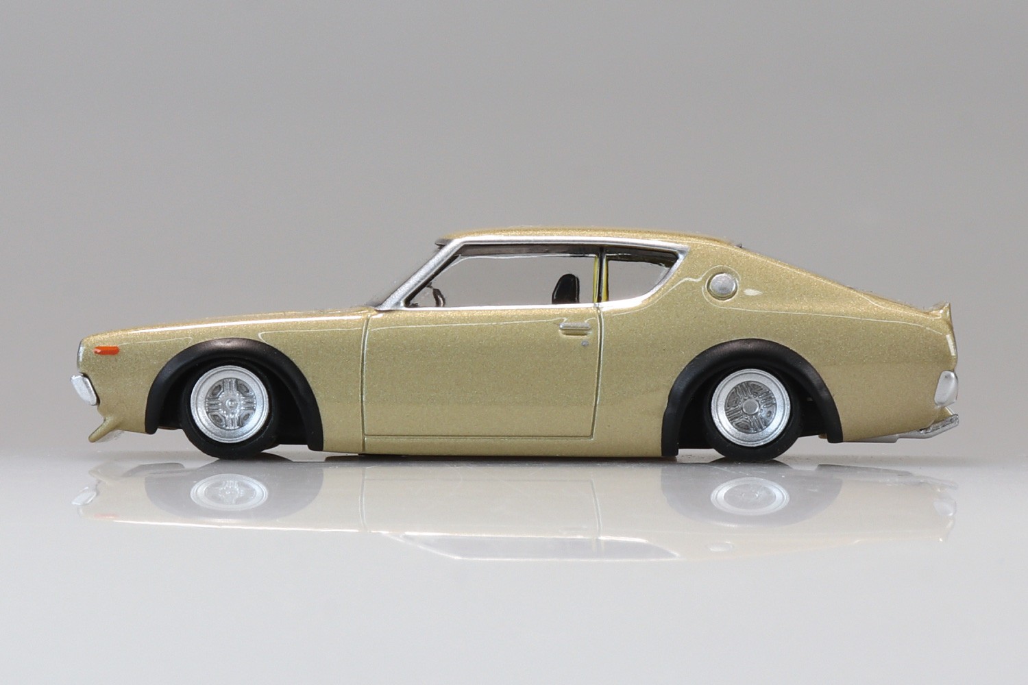 Aoshima 1/64 GRAND CHAMPION COLLECTION Part 16 (1 CAR)