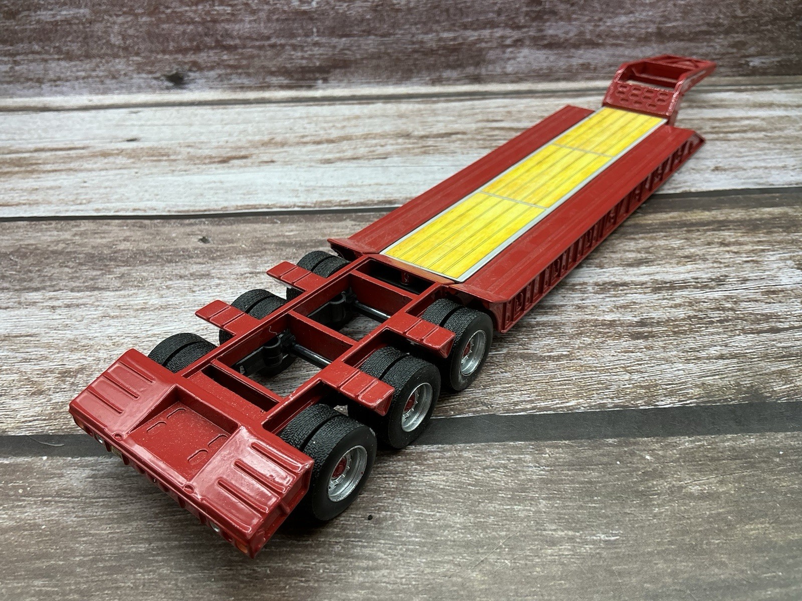 Cararama 1/50 ~ Low Loader Tri-axle Trailer ~ Chris Bennett Haulage