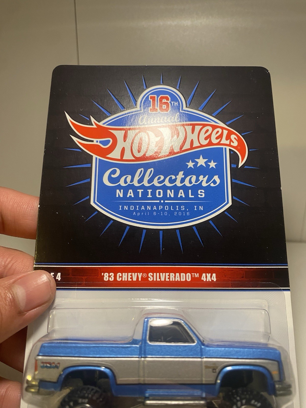 Hot Wheels 16th Annual Collectors Nationals 83 Chevy Silverado 4×4 # 0035/2000