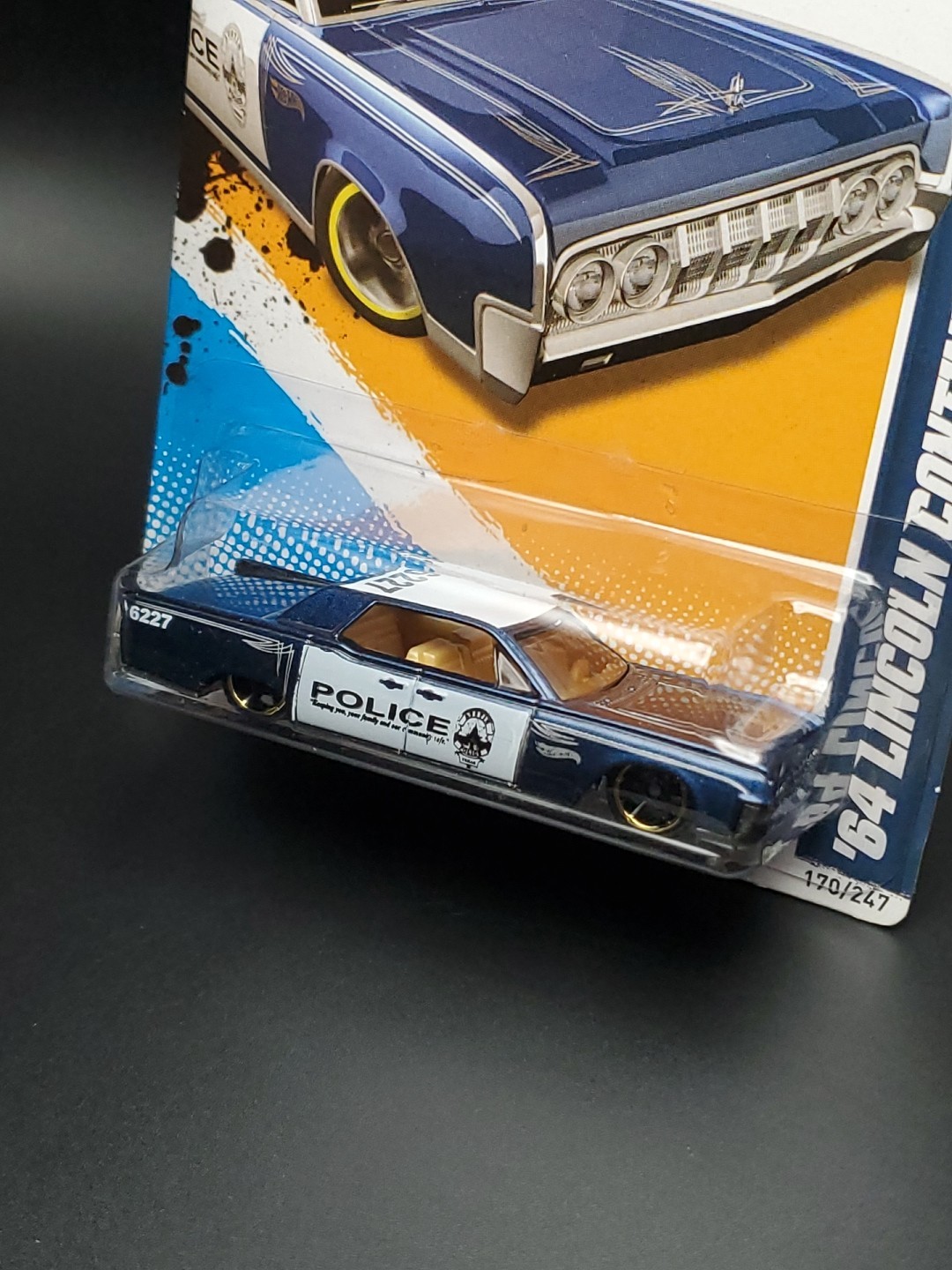 Hot Wheels 2012 HW Main Street 10/10 ’64 Lincoln Continental Police Blue