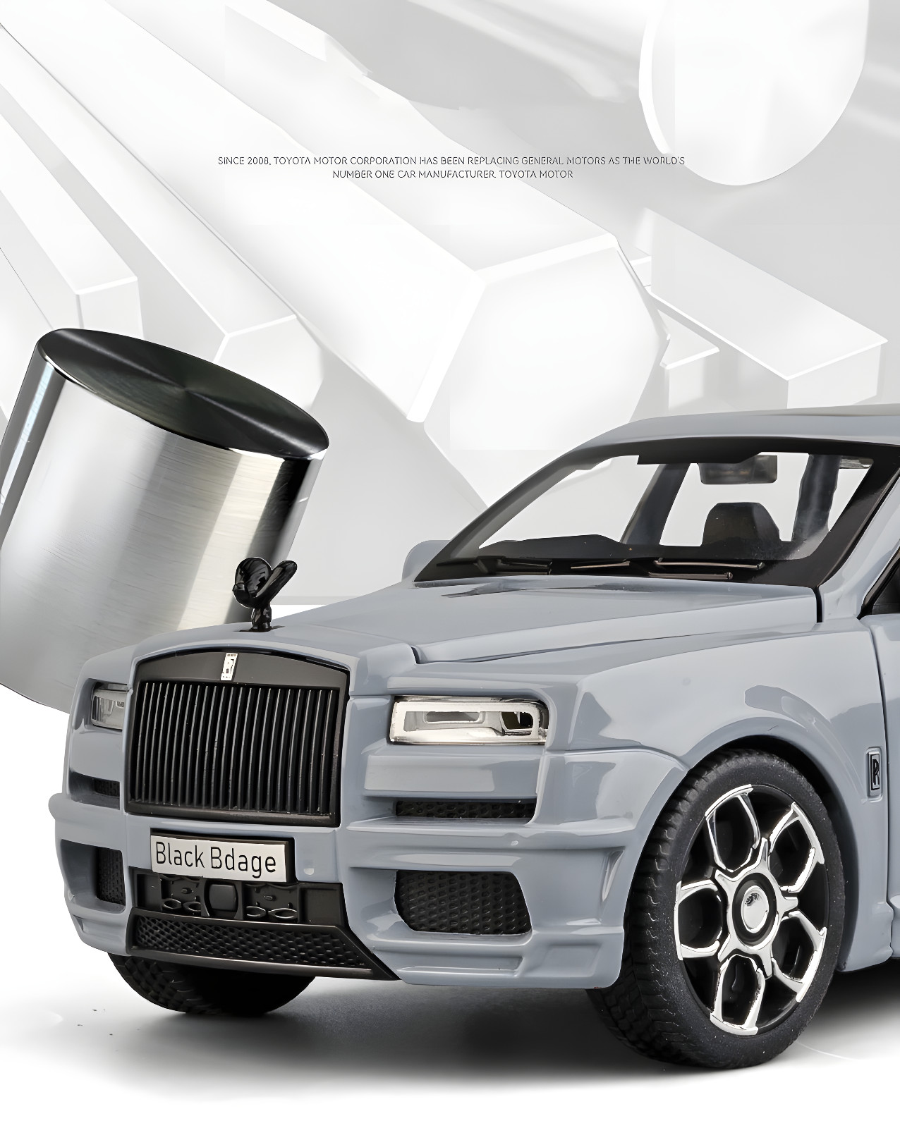 1:32 Rolls Royce Cullinan SUV Alloy Diecast Car Model w/ Sound & Light