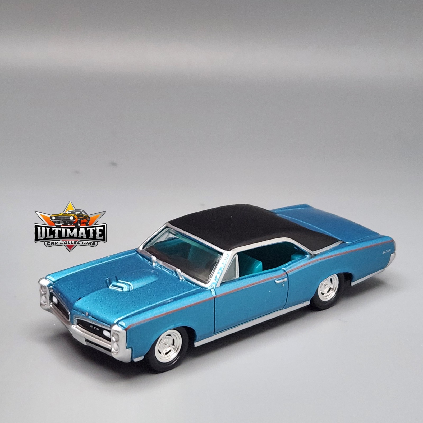 1966 66 Pontiac GTO Collectible 1/64 Scale Diecast Model Collector Car