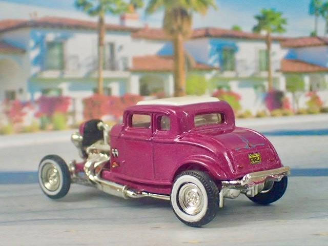American Graffiti 1932 Ford Flathead 3.6L V8 Deuce Coupe 1/64 Scale Ltd Edit II