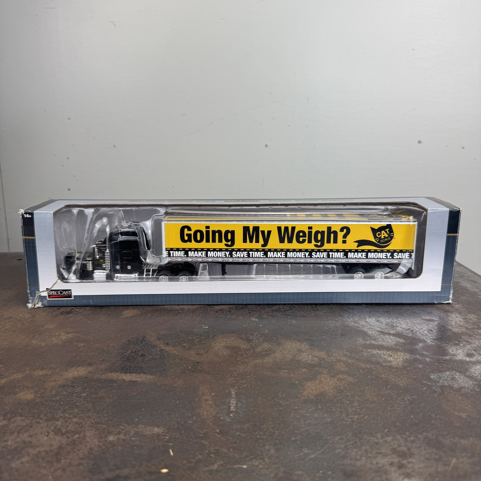 SpecCast CAT SCALE Peterbilt 379 Truck w/ Trailer 1:64 #33709