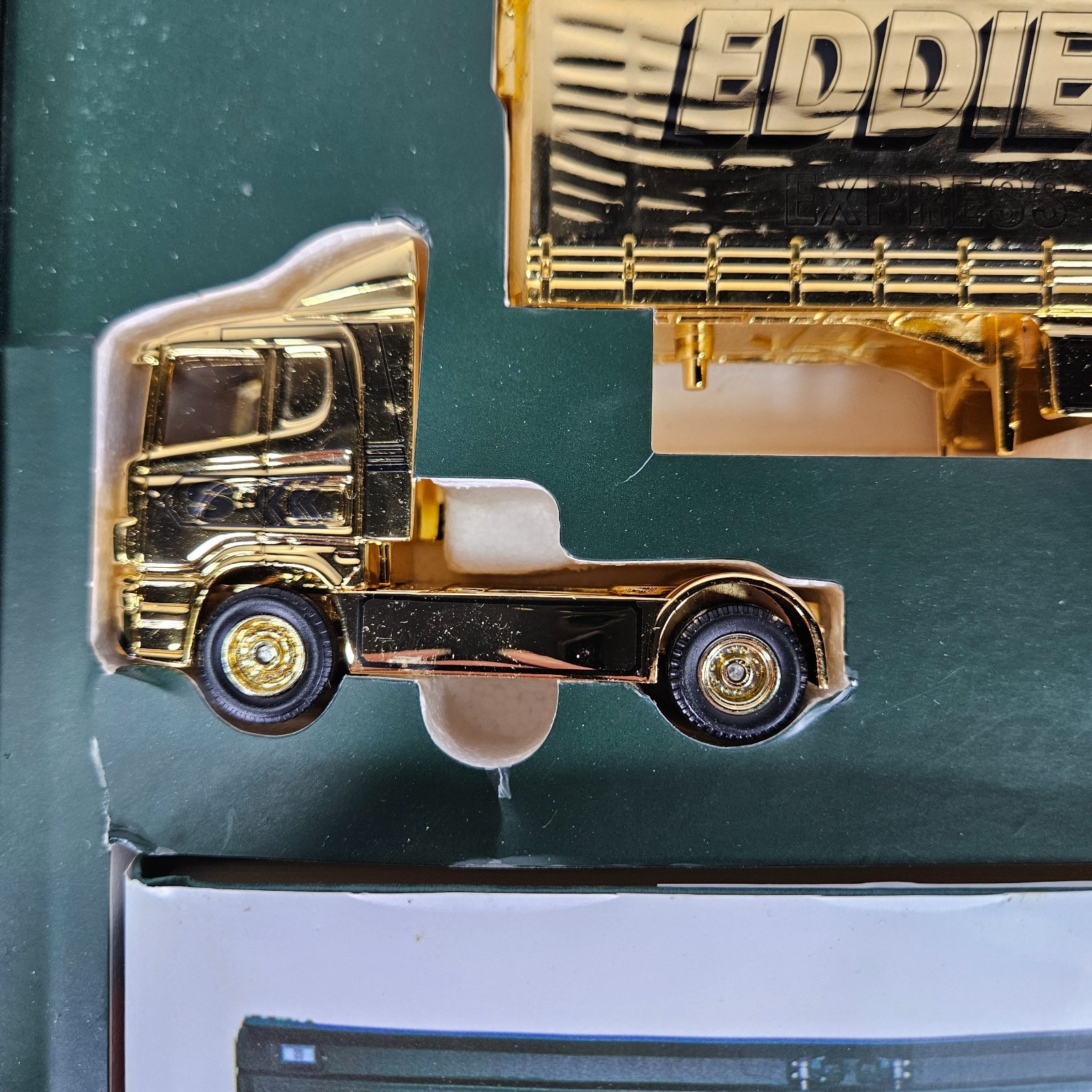 Corgi 1:64 Scale Eddie Stobart Story Gold Plated Scania Truck CC86610 Box Model.