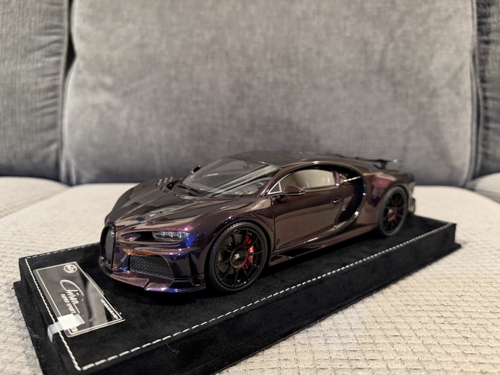 1/18 HH Henson & Heaven Bugatti Chiron SuperSport Chameleon Purple Limited 30pcs