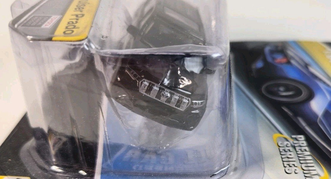 CCA – Toyota Land Cruiser Prado LC150 Off-Road Black GX460 1:64 Diecast