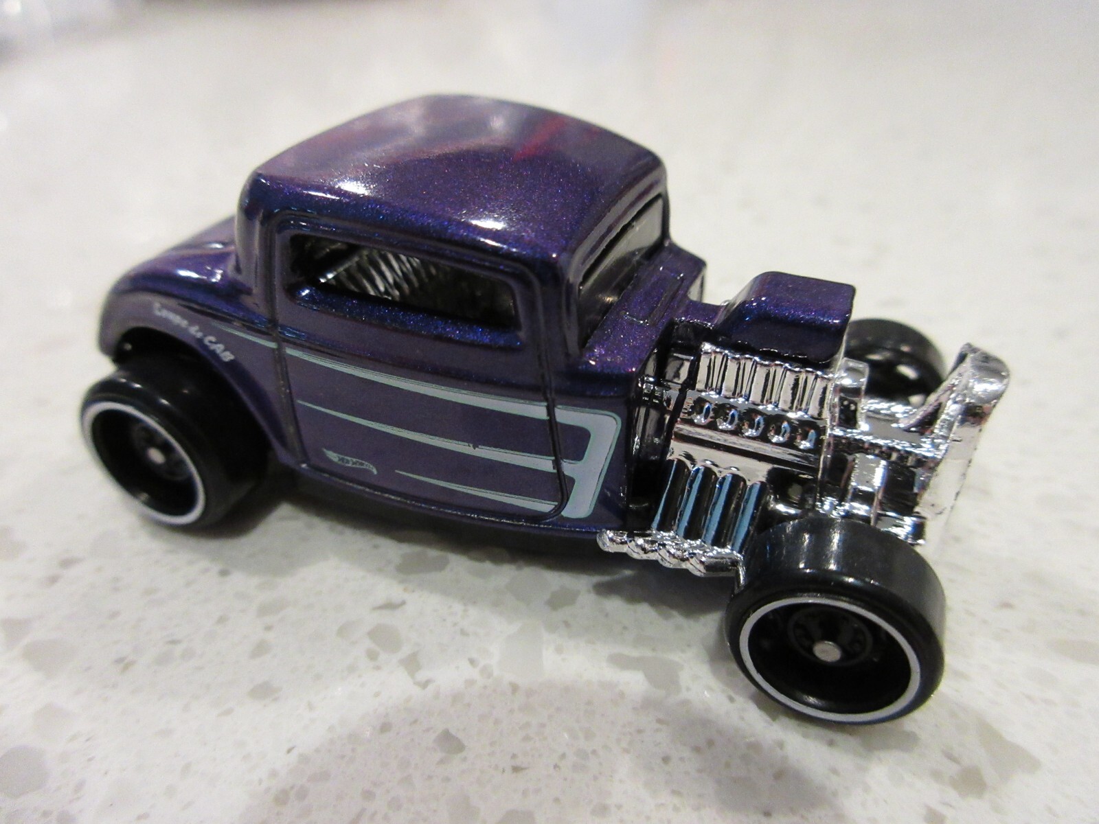 2016 Hot Wheels ’32 Ford Purple Hot Rod Diecast 1:64 Toy Race Car