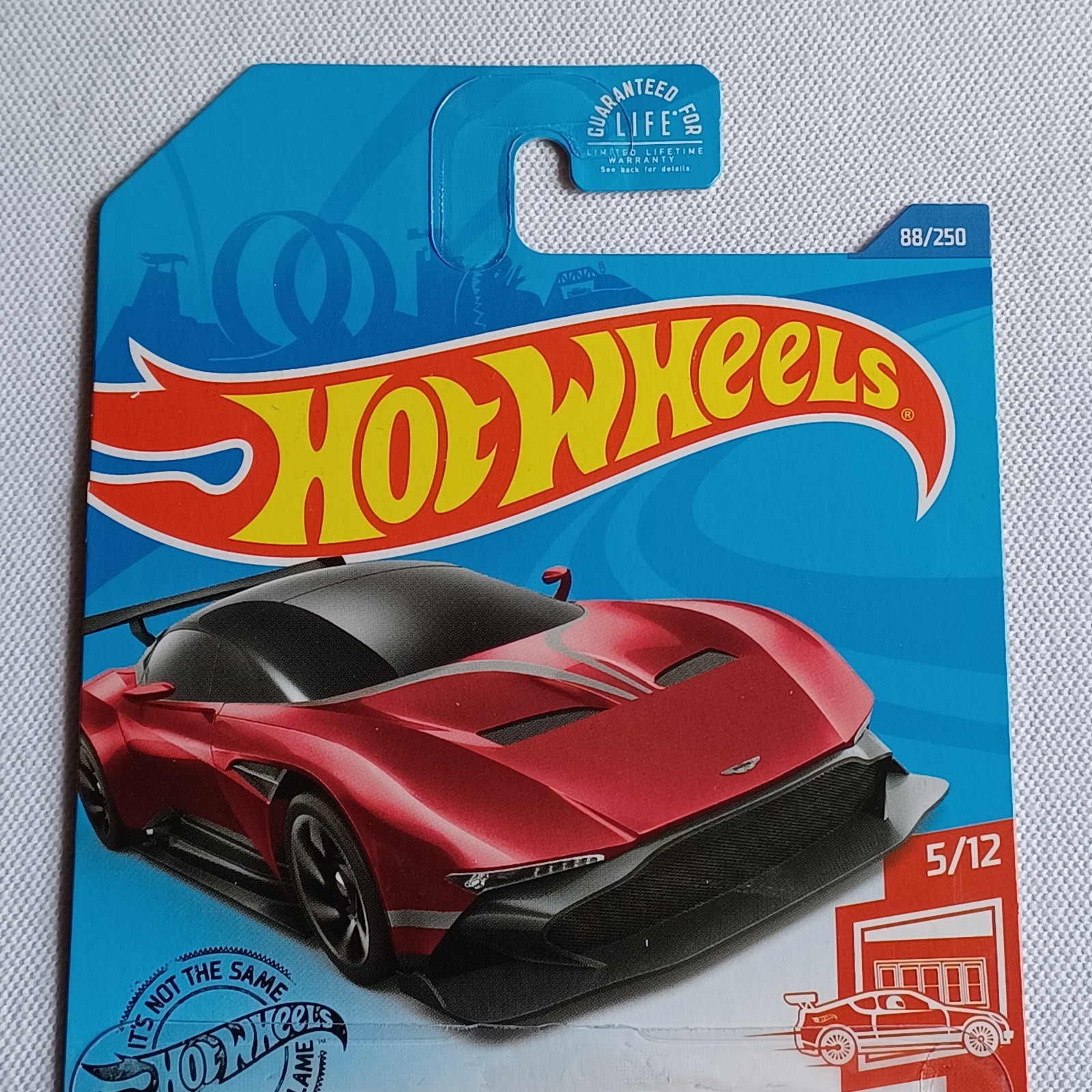 2020 HOT WHEELS *ASTON MARTIN VULCAN* *TARGET EXCLUSIVE* *RED EDITION* VERY RARE