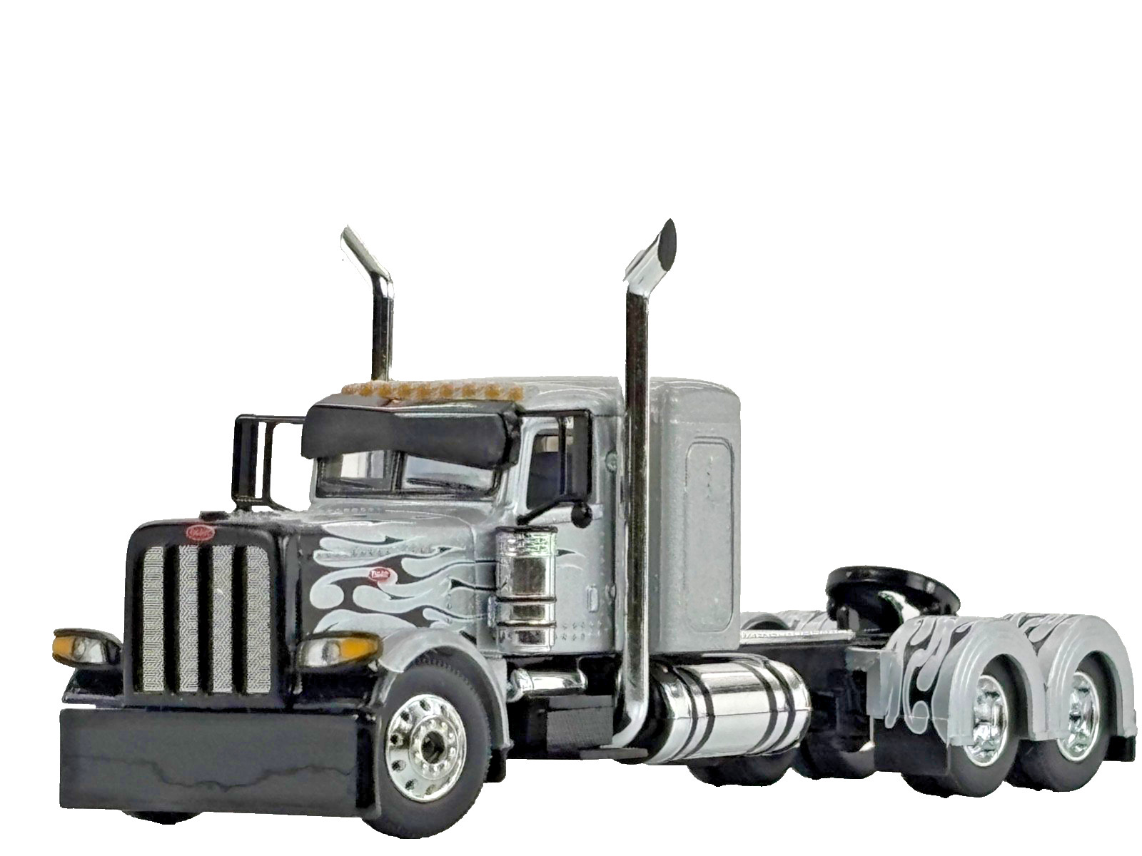1/64 DCP SILVER/BLACK/WHITE PETERBILT 389 W/ 36″ SLEEPER
