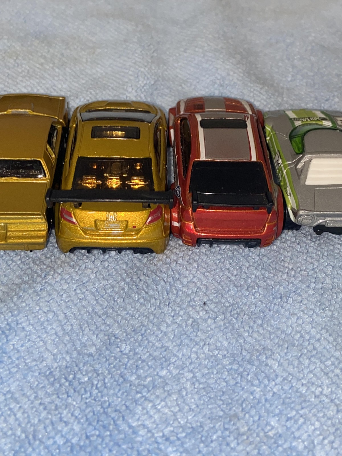 Hot Wheels Diecast Cars 1:64 Mixed Lot 6 Piece Multi Color Loose Vehicles Toys
