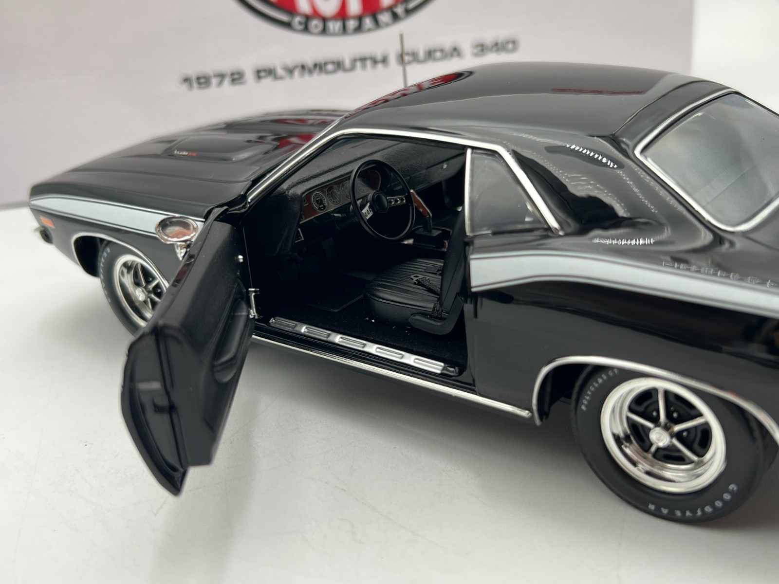 ACME EXCLUSIVE – 1:18 SCALE – 1972 Plymouth ‘Cuda 340 *SPARE MODEL* – A1806137HT