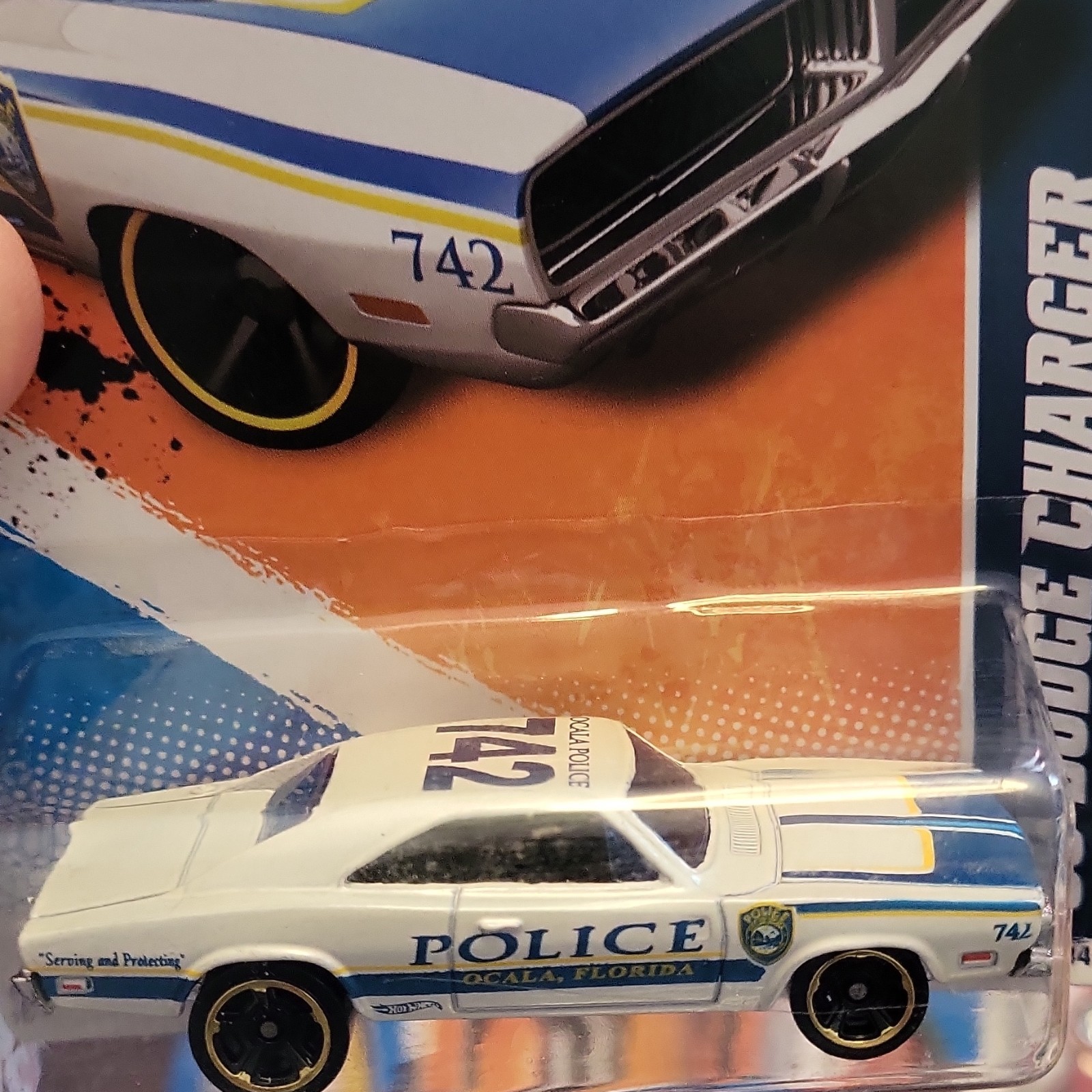Hot Wheels HW Main Street ’11 1:64 1969 Dodge Charger Police Ocala FL White Blue