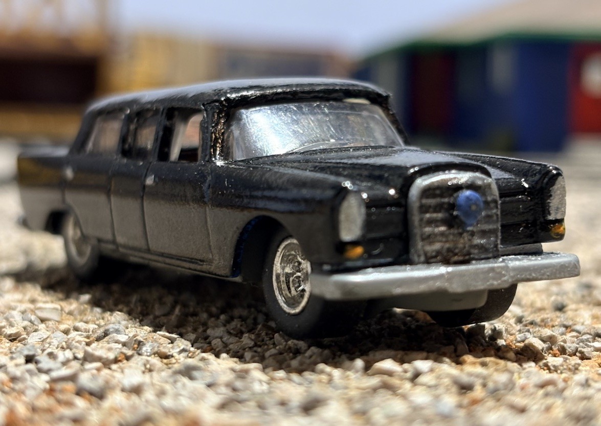 Loose Custom 1964 Mercedes-Benz Limo Vehicle 1:64 Custom Diecast Cars