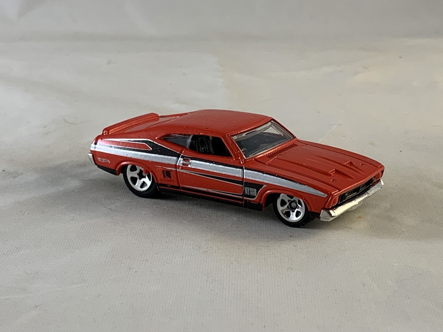Hot Wheels 1973 Ford Falcon XB 2012 Muscle Mania Red 5SPs