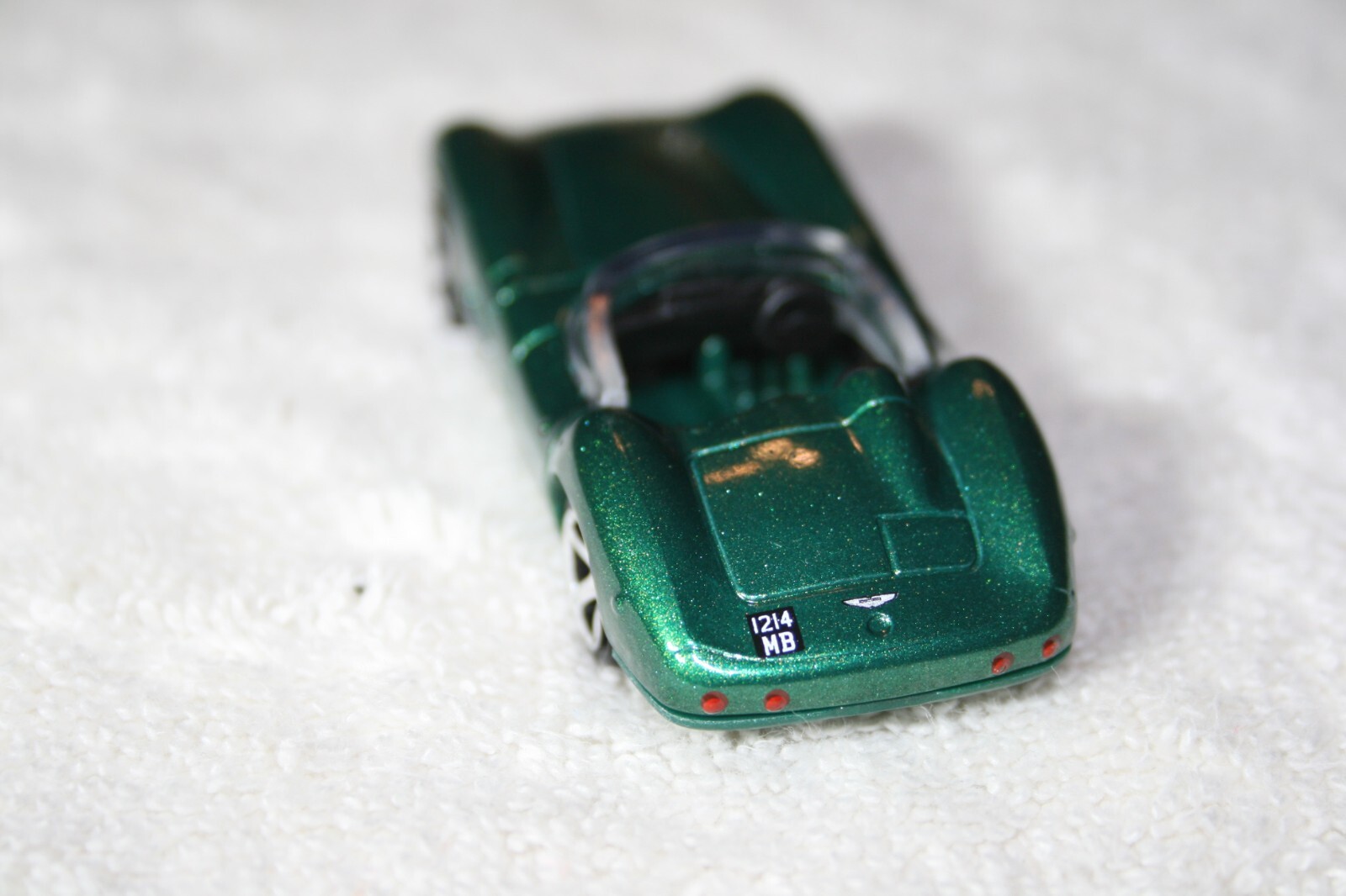 NEW MATCHBOX 1956 DARK GREEN METALLIC ASTON MARTIN DBR1 – 5 SPOKE CHROME WHEELS