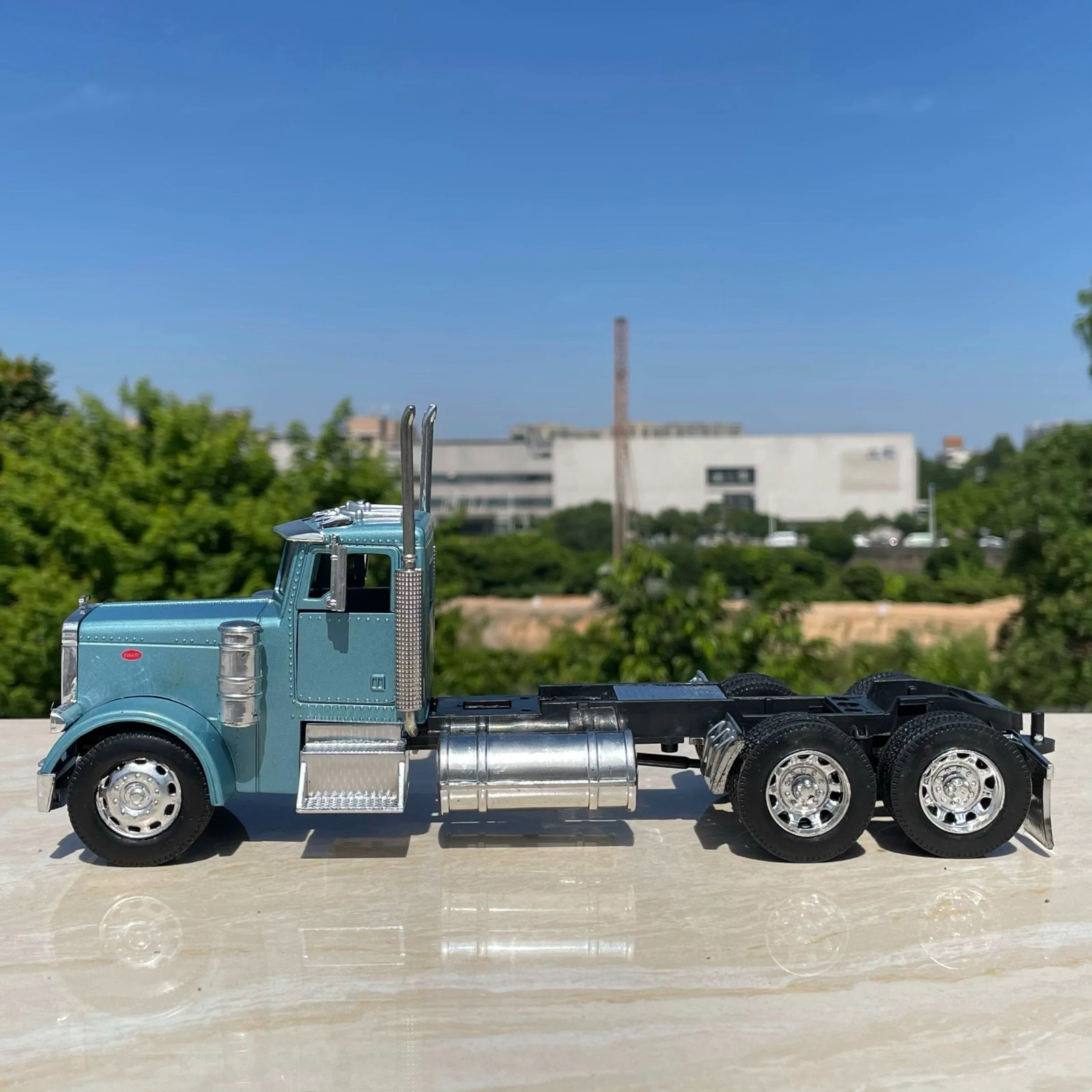1/32 Blue Peterbilt Heavy Truck Diecast Model Cab Only Loose Accessories