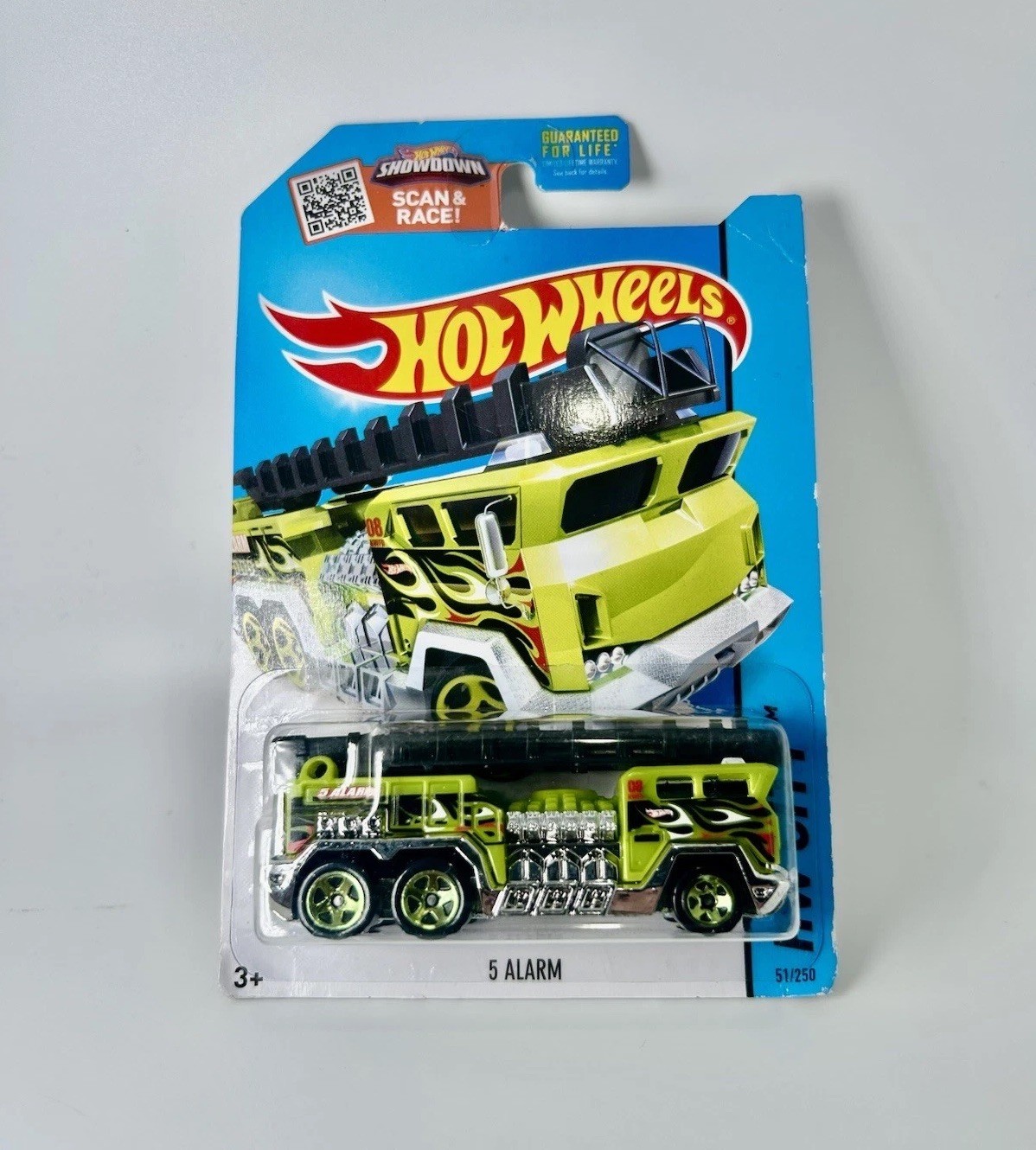 2014 Hot Wheels HW City Rescue 5 ALARM Fire Engine Green w/ 5 Spoke Wheels #41