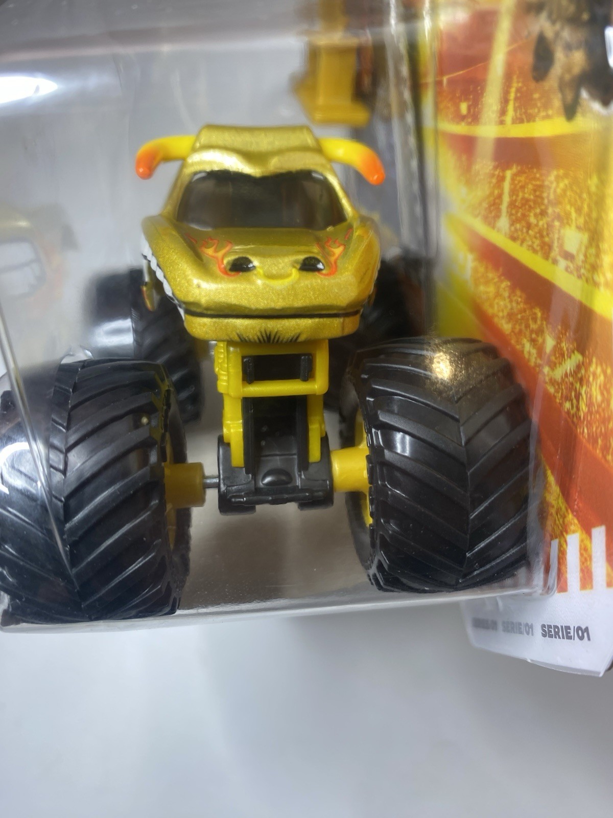 2026 Spin Master Monster Jam Gold Trophy Card – EL TORO LOCO – Series 1