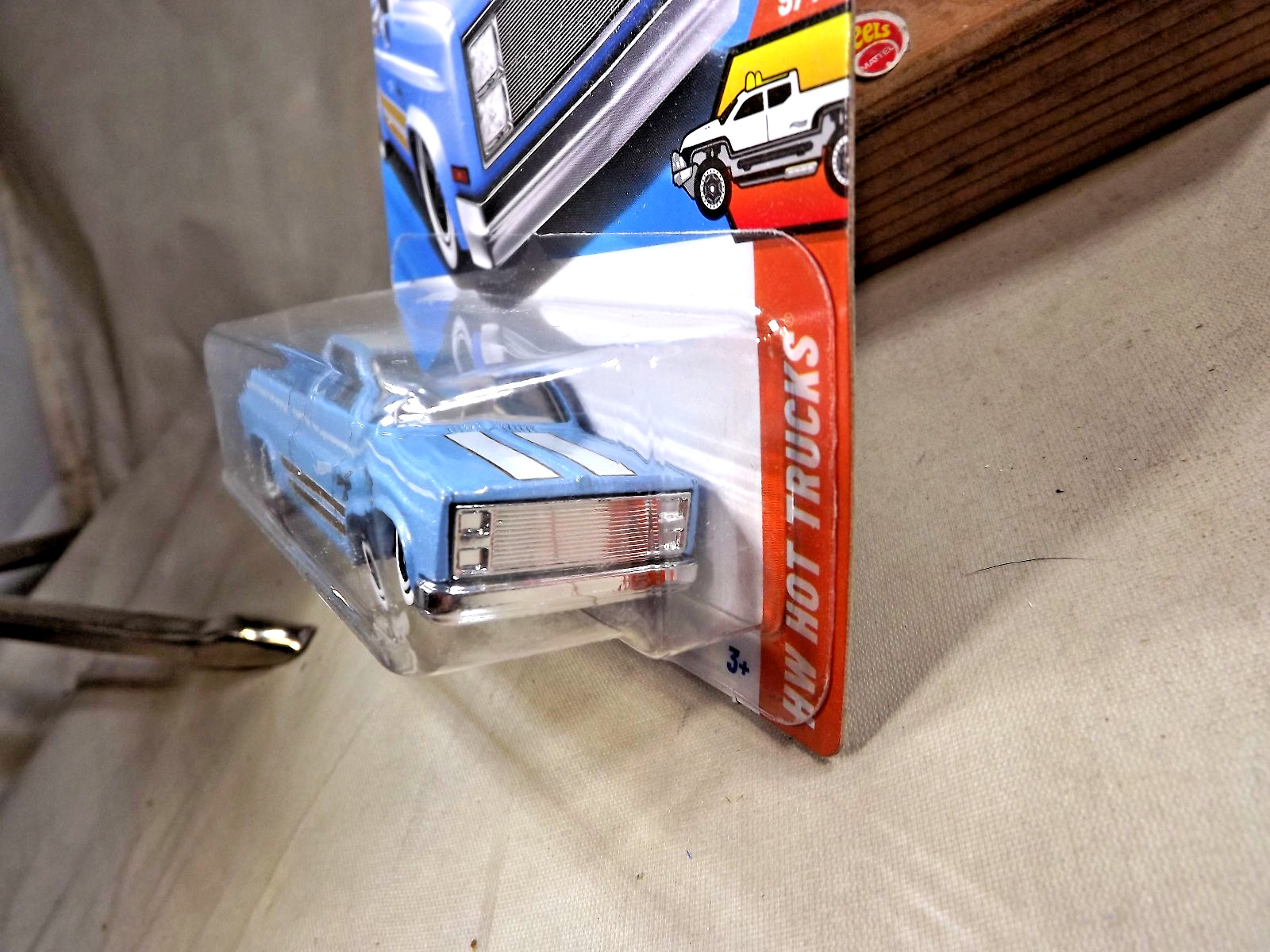 2025 Hot Wheels #157 HW Hot Trucks 9/10 ‘83 CHEVY SILVERADO Lt Blue w/WWBlack5Sp