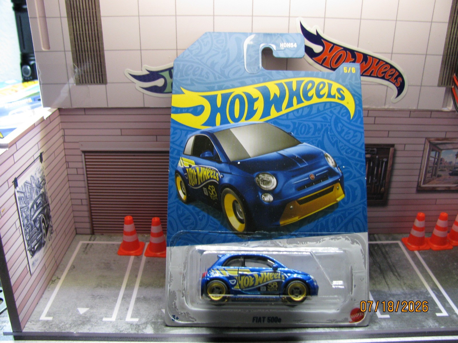 2026 Hot Wheels Fiat 500e 58th Anniversary Blue/Gold, w/Real Riders Wheel Swap