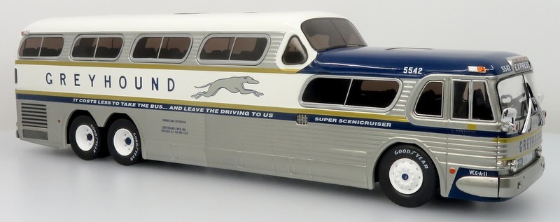 GM PD-4501 Scenicruiser Coach: Greyhound Bus Lines 50th Anniversary Gold Stripe