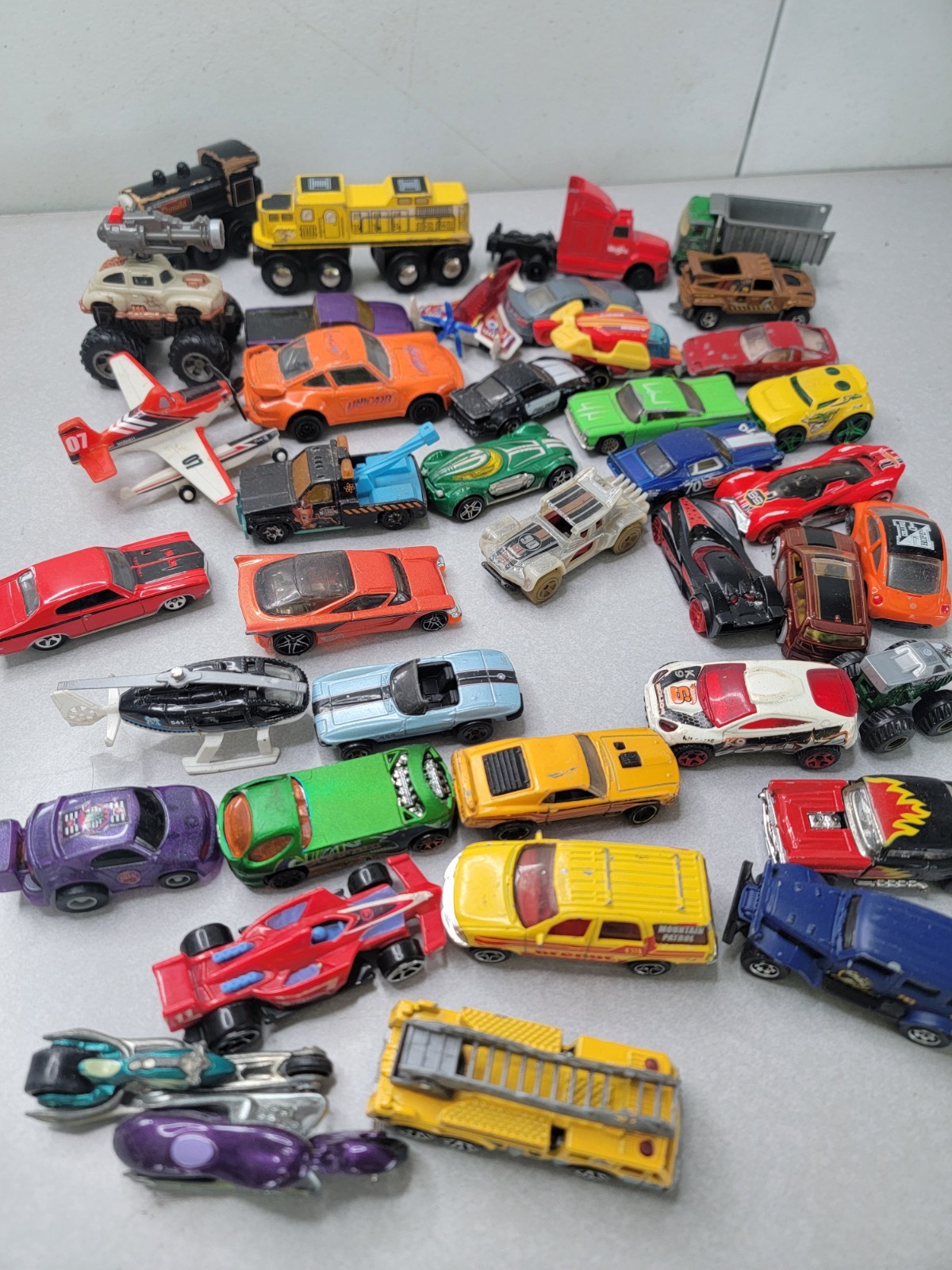 Matchbox Hot Wheels Cars Mixed Lot 90s to Current Die Cast Trucks Planes Used