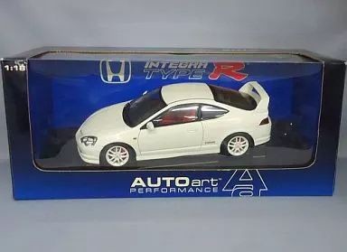 AUTOart 1:18 Honda Integra Type R 73241 Diecast Model Car White