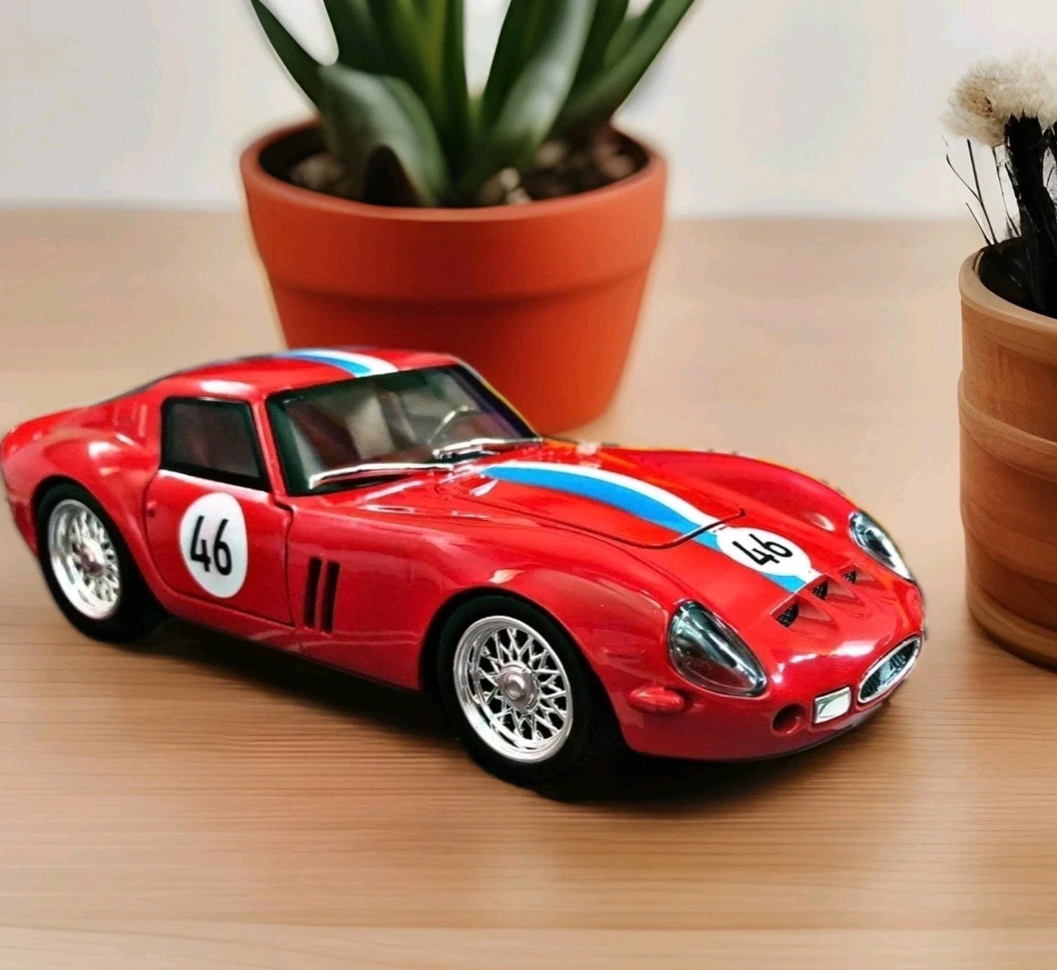 1:32 1964 Ferrari 250 GTO Diecast Alloy Car Model – Light Sound Pull-Back Toy
