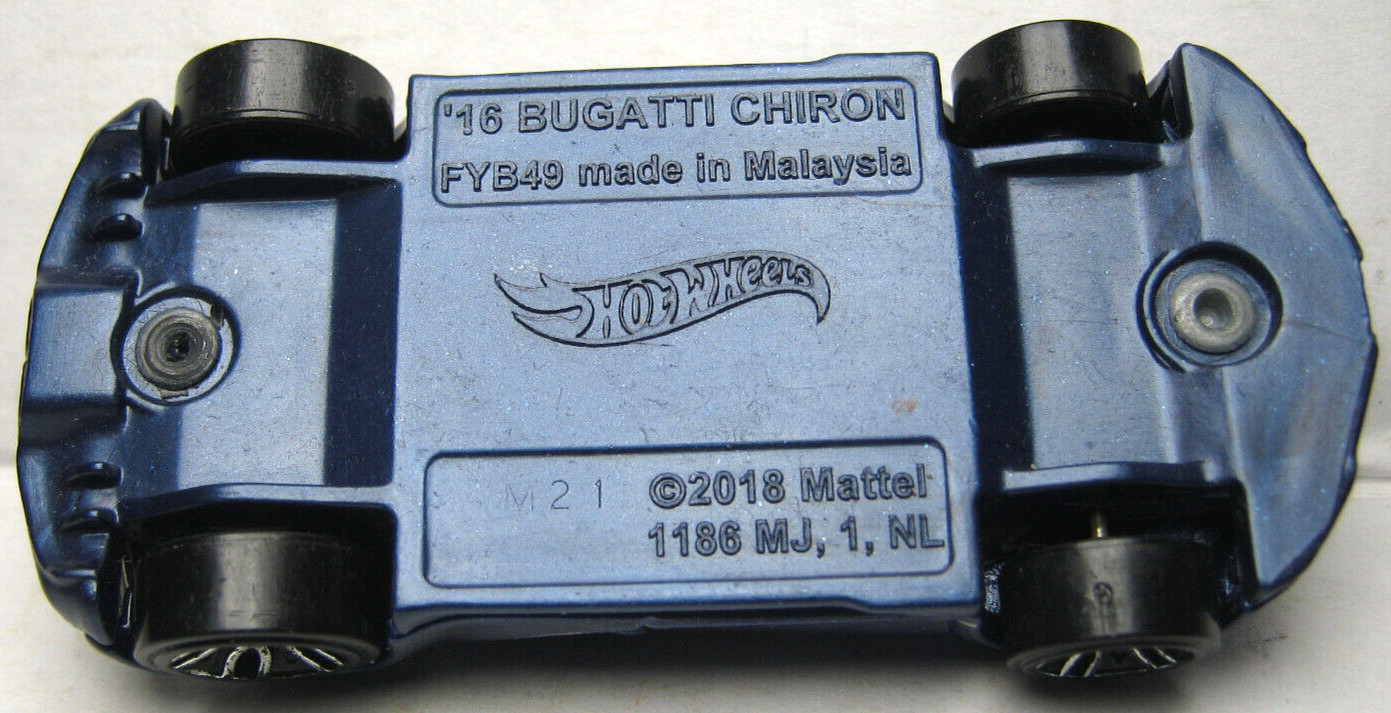 2018 HOT WHEELS 2016 BUGATTI CHIRON BLUE 1:64 DIECAST 2 3/4″ CAR – NICE