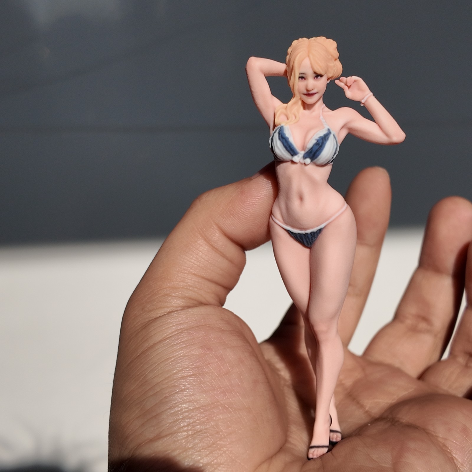 1/18 Miniatures Blonde Swimsuit Beauty Girl Scene Props Figures Model For Cars