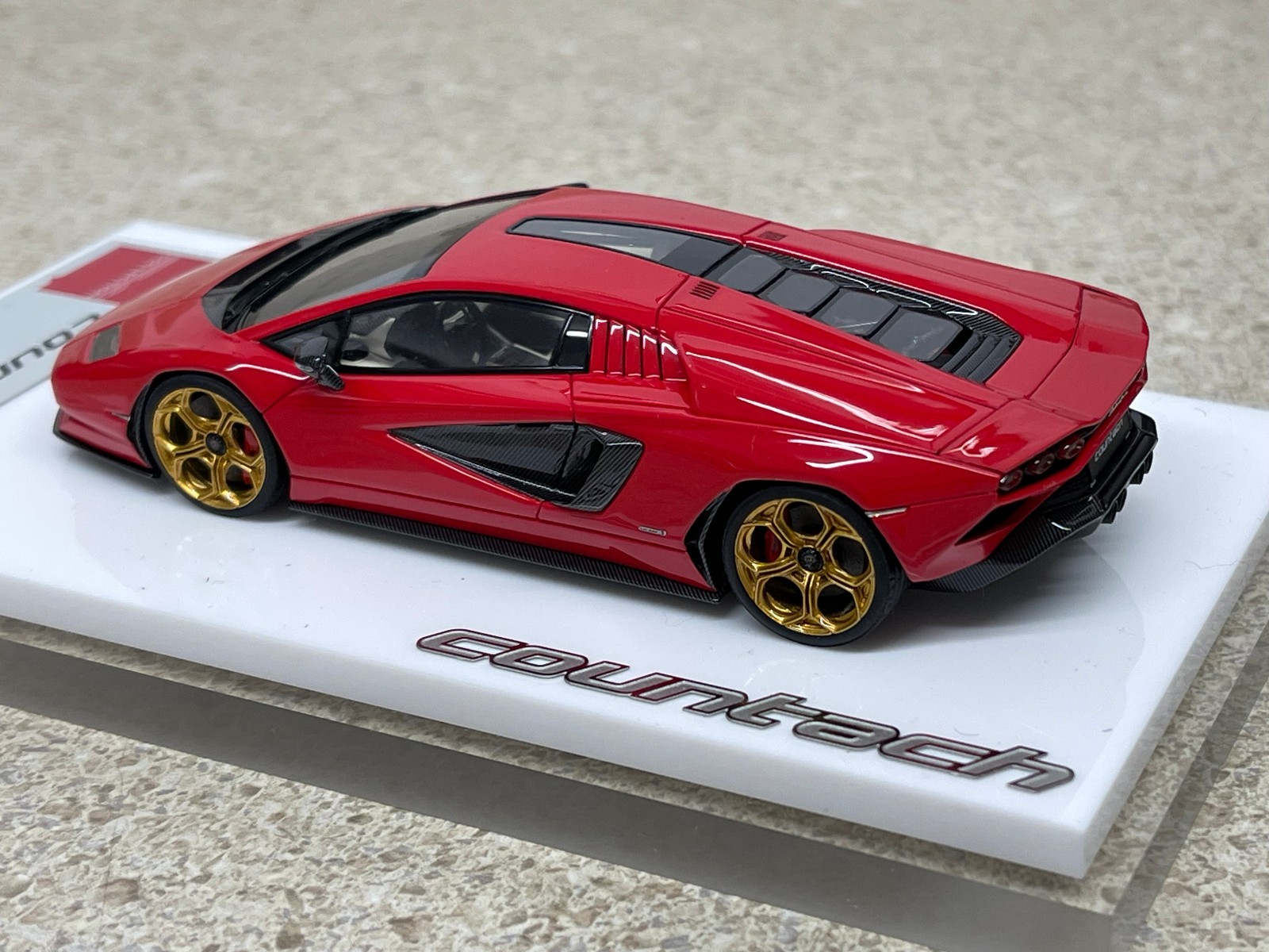 1/43 MakeUp Eidolon Lamborghini Countach LPI 800 – EM740B – Rosso