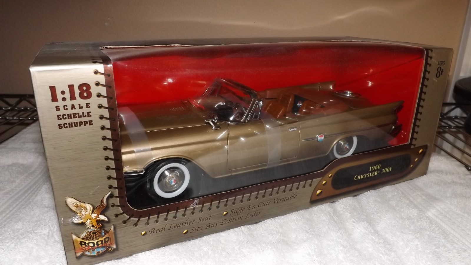 Road Signature 1/18 Chrysler 300 F 1961 Bronze Leather seats Diecast Car NIB