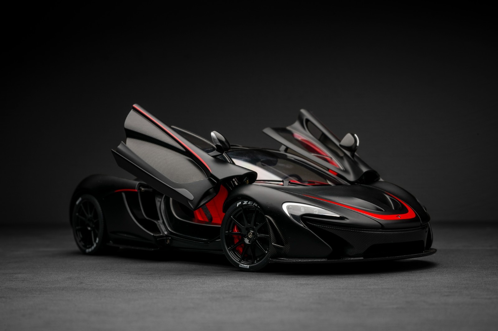 AUTOart 1/18 McLaren P1 Signature Black Matte MIB *RARE*