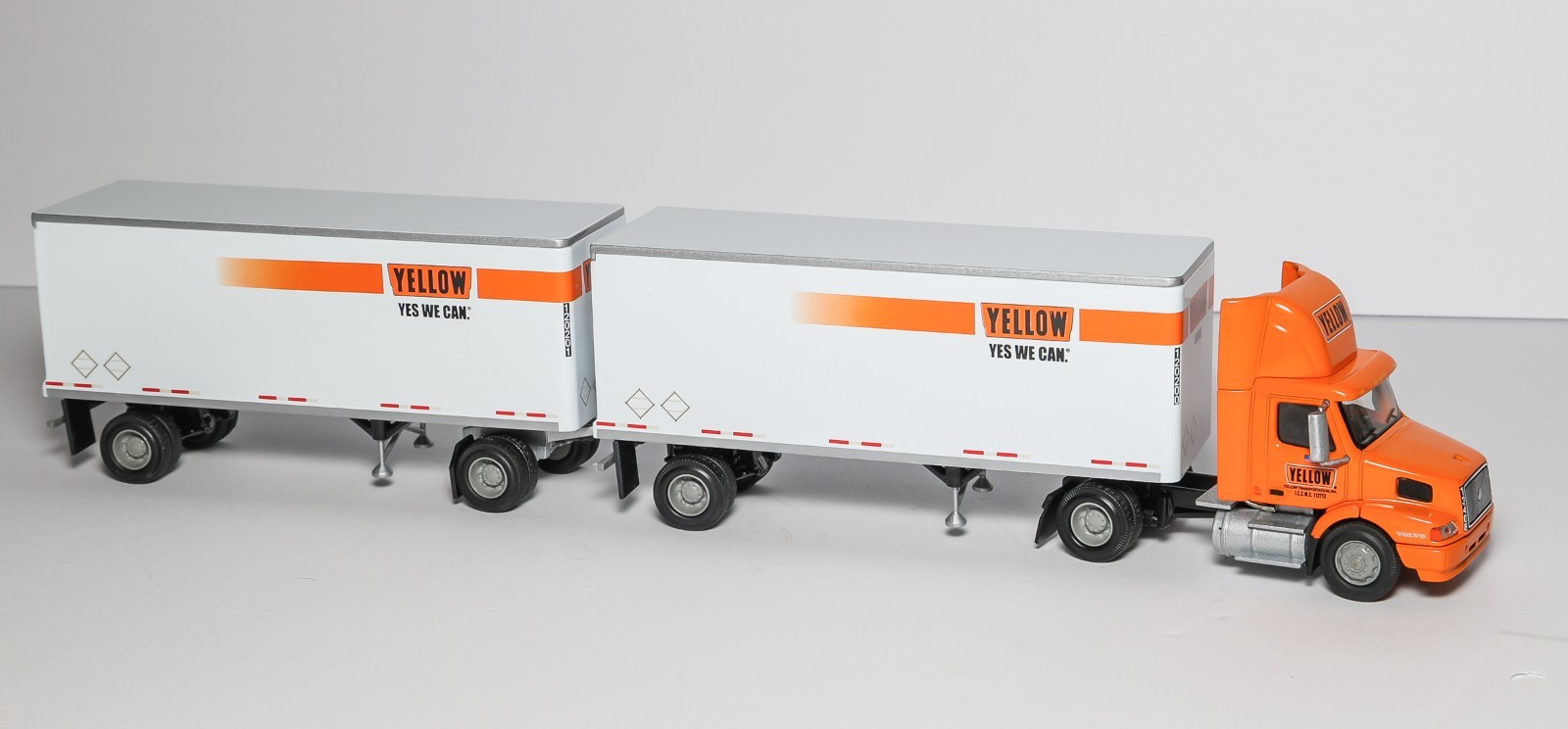 PEM 1/64 Model Truck Yellow “Yes We Can” Tandem Rig Freight M77115