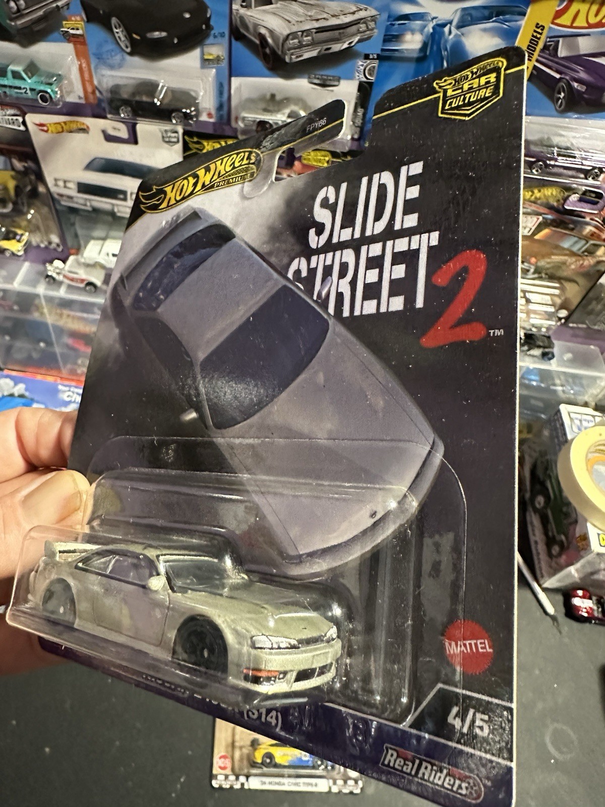 Hot Wheels Premium Car Culture Slide Street 2 – NISSAN 240SX (S14) 4/5